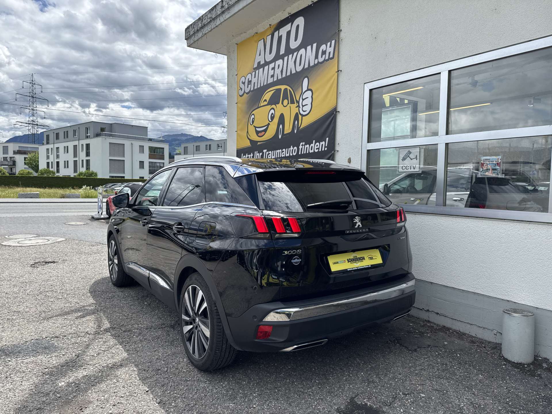 PEUGEOT 3008 300e Hybrid4 GT Pack EAT8-Automat-image-2