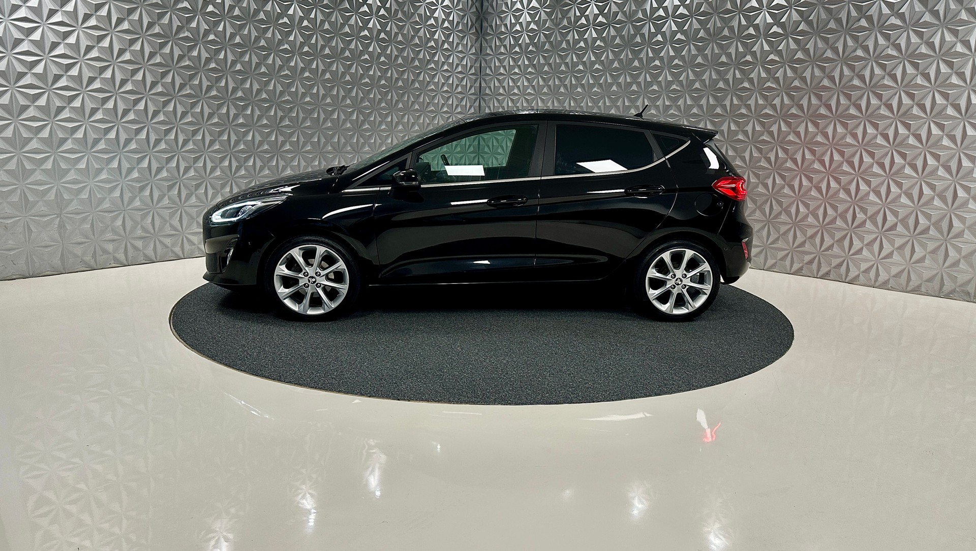 FORD Fiesta 1.0 SCTi Titanium Automat-image-7