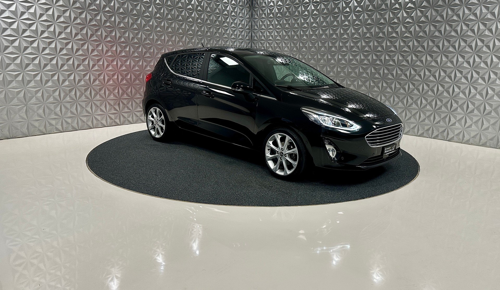 FORD Fiesta 1.0 SCTi Titanium Automat-image-2