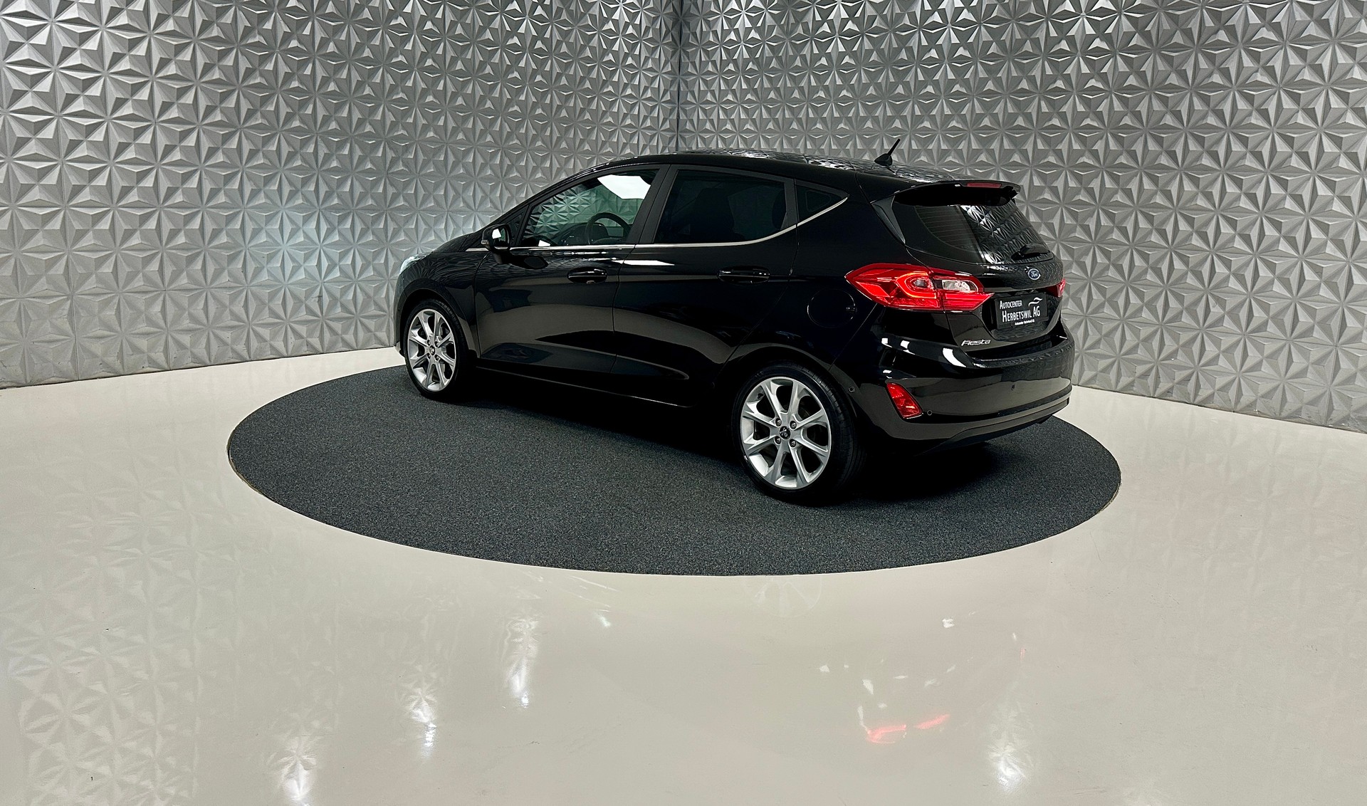 FORD Fiesta 1.0 SCTi Titanium Automat-image-6