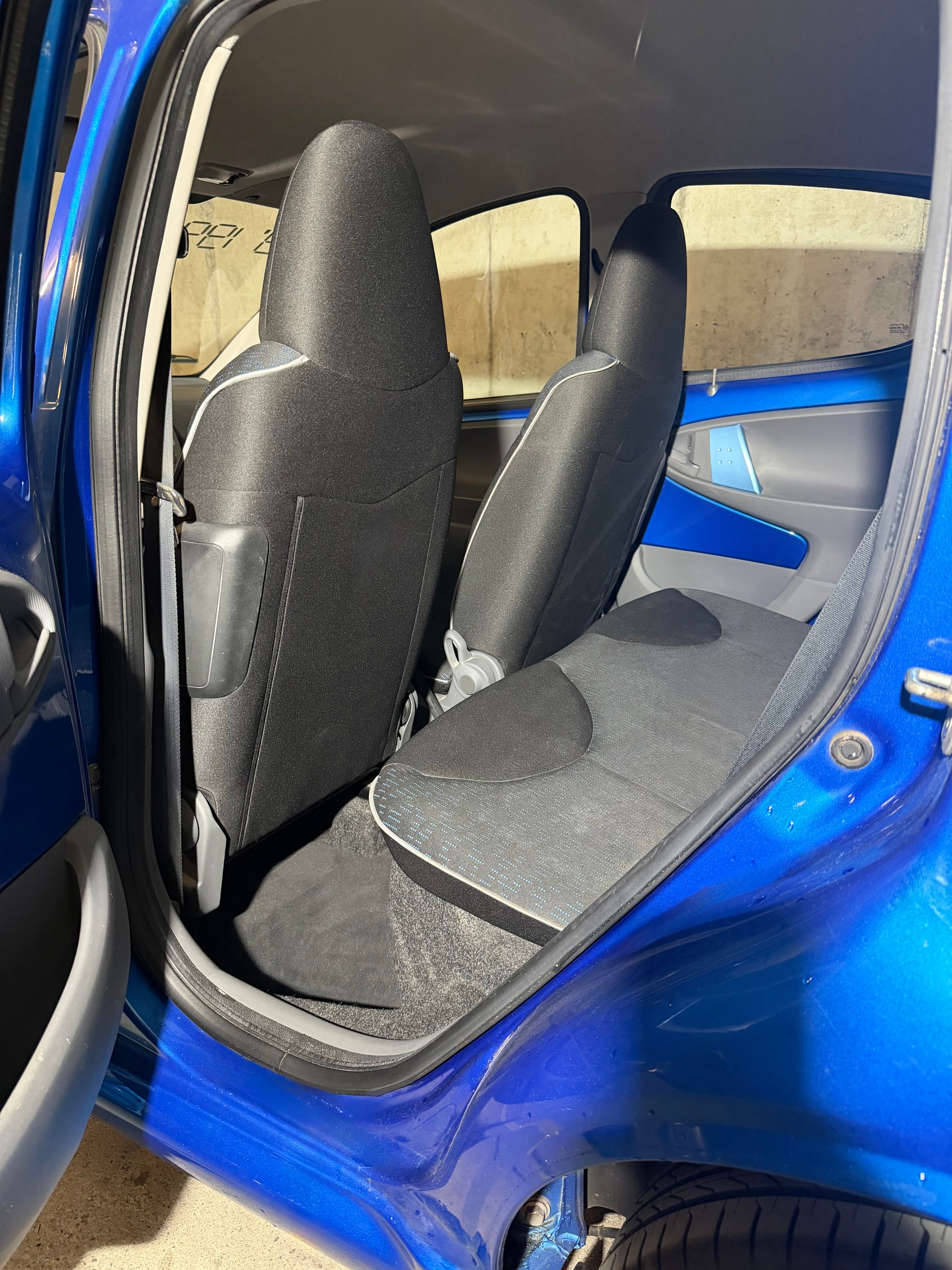 PEUGEOT 107 Swiss Edition-image-6