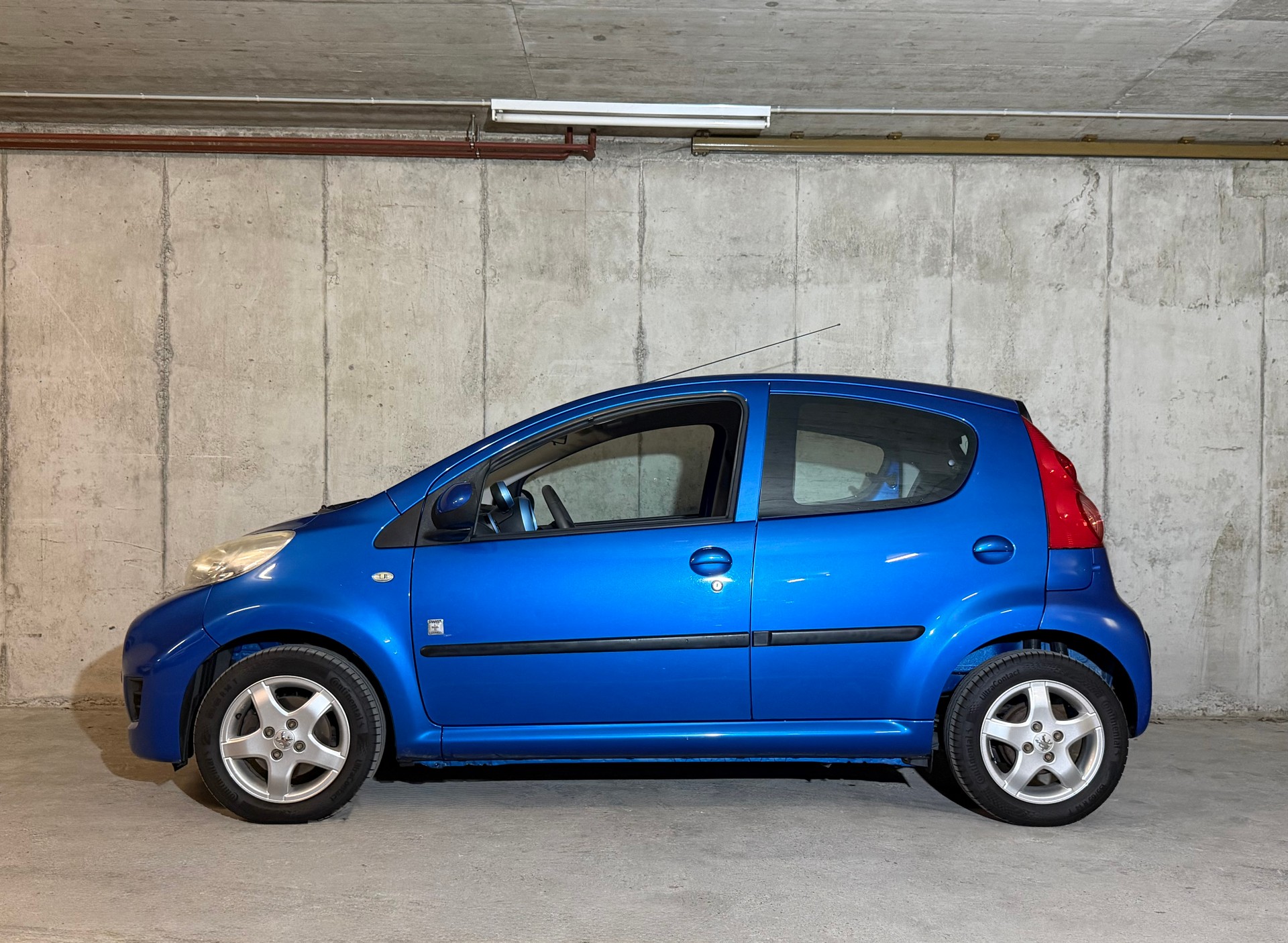 PEUGEOT 107 Swiss Edition-showroom-element-1