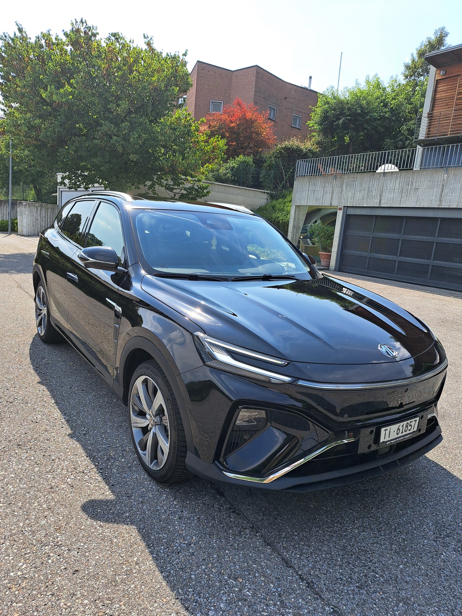 MG 70kWh Performace 4WD-image-1