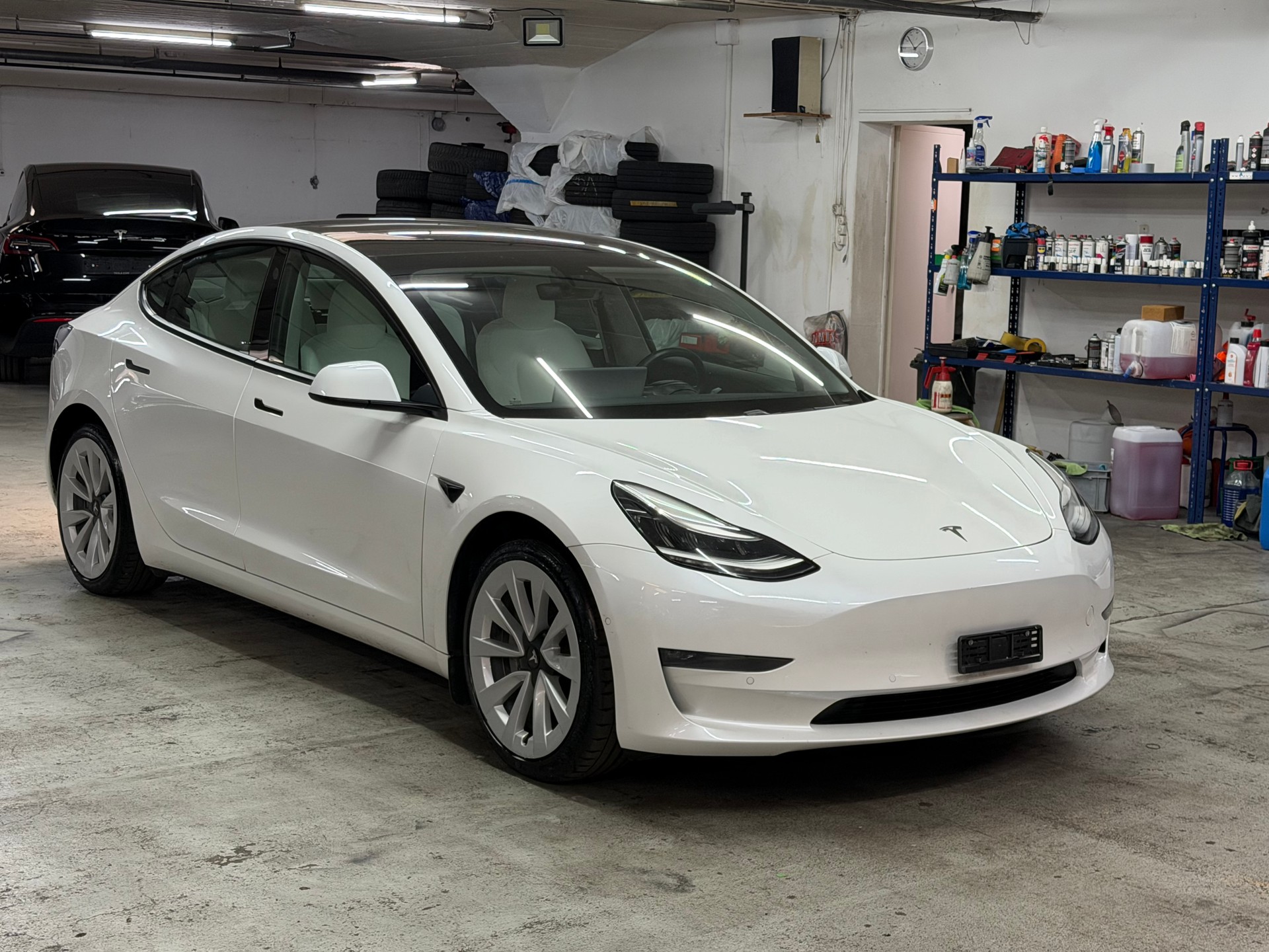 TESLA Model 3 Long Range Dual Motor AWD-image-1
