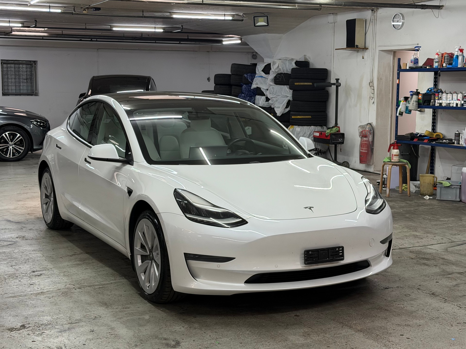TESLA Model 3 Long Range Dual Motor AWD-image-3