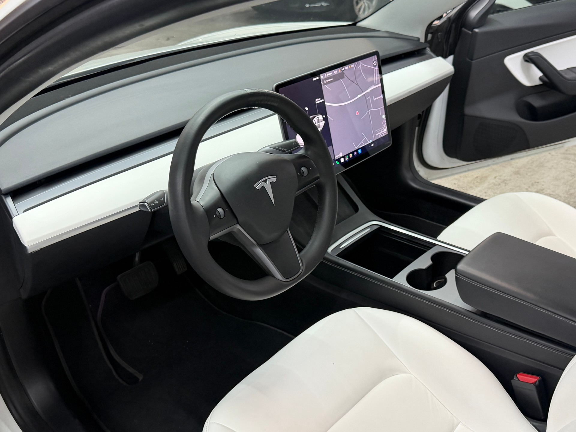 TESLA Model 3 Long Range Dual Motor AWD-image-7