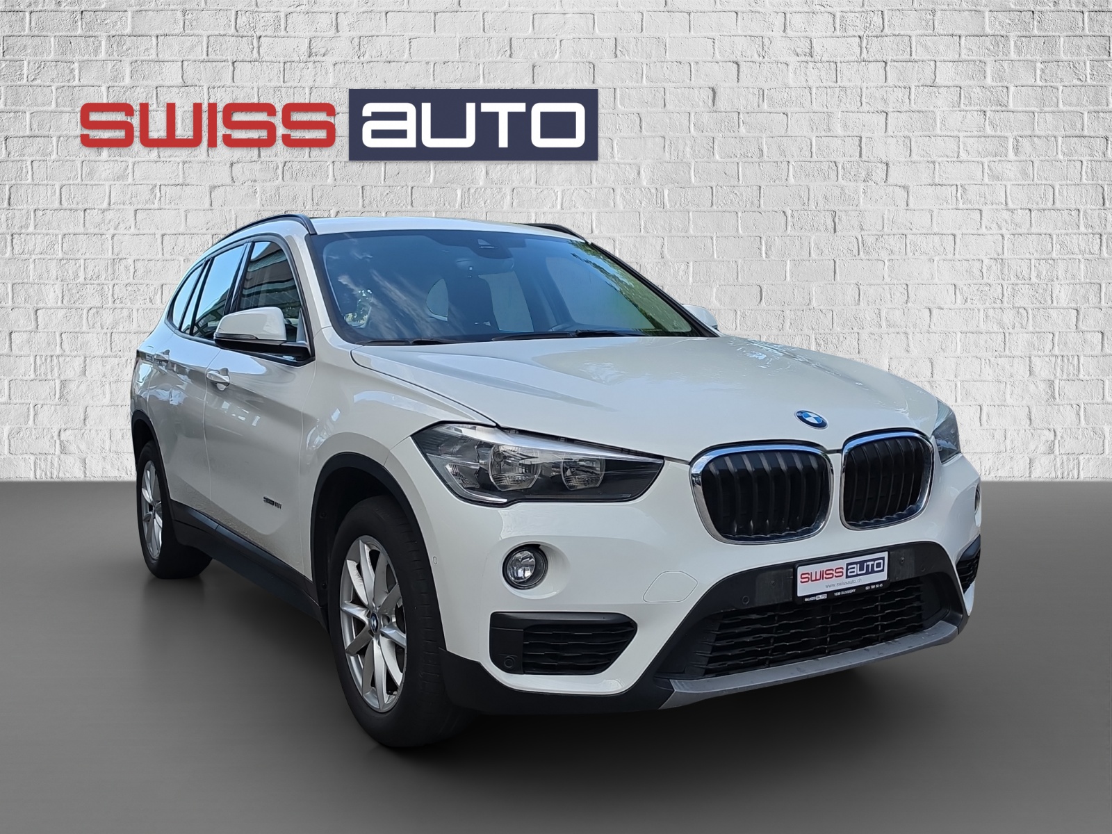 BMW X1 sDrive 18i Sport Line Steptronic-image-2