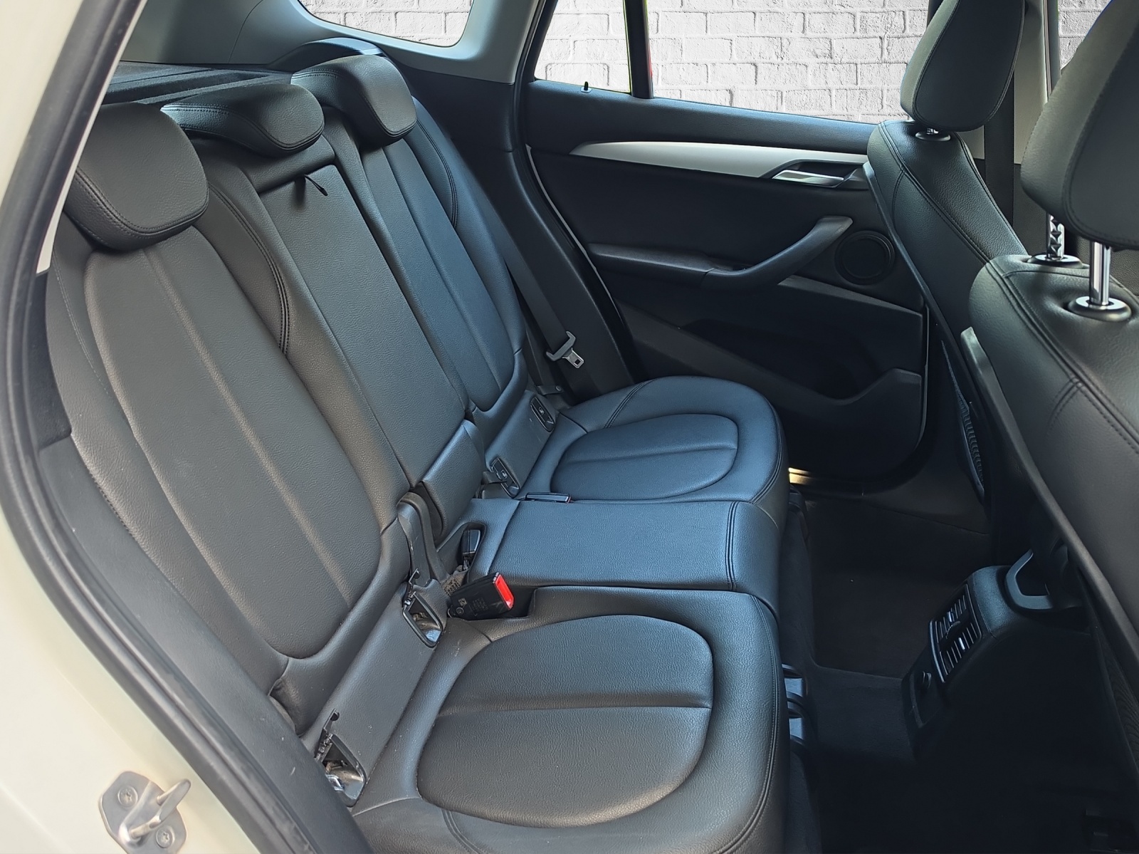 BMW X1 sDrive 18i Sport Line Steptronic-image-15