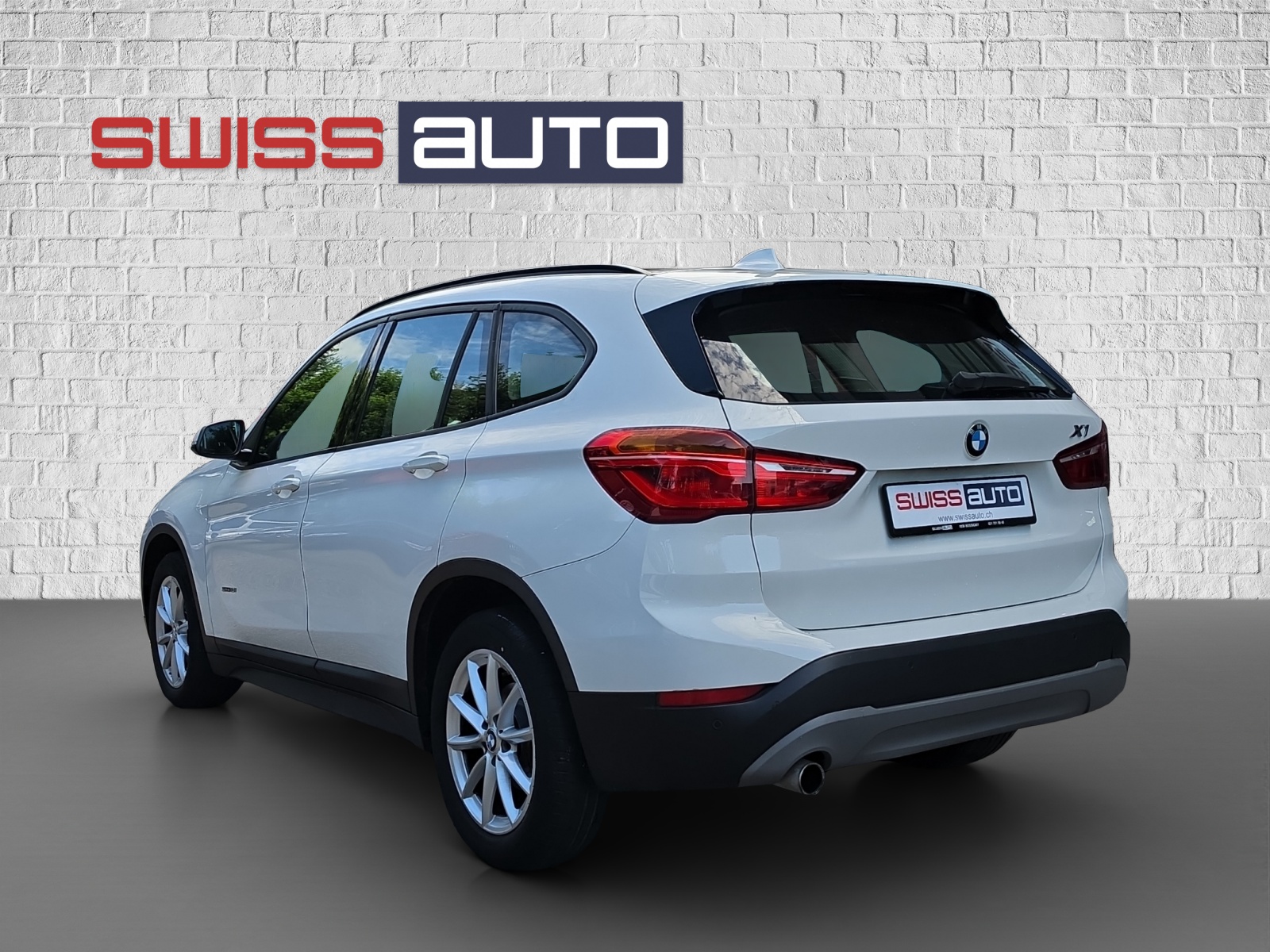 BMW X1 sDrive 18i Sport Line Steptronic-image-6