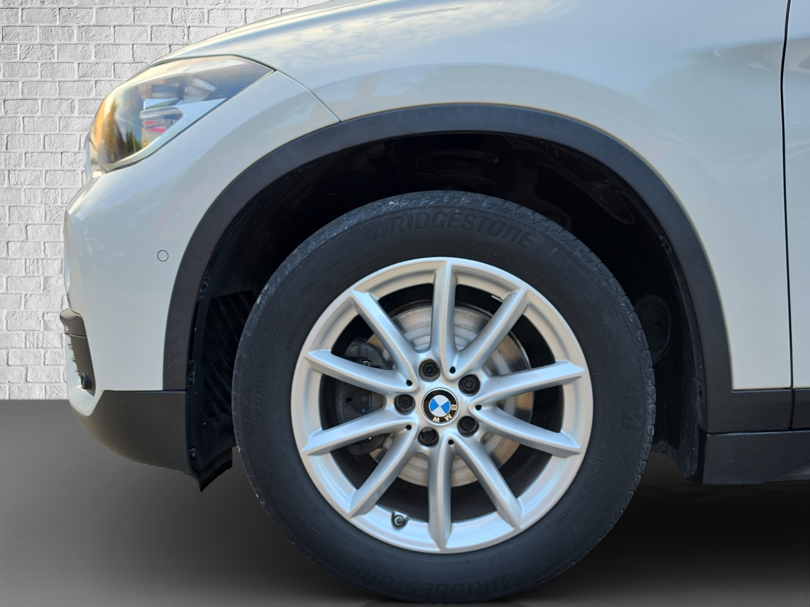 BMW X1 sDrive 18i Sport Line Steptronic-image-17