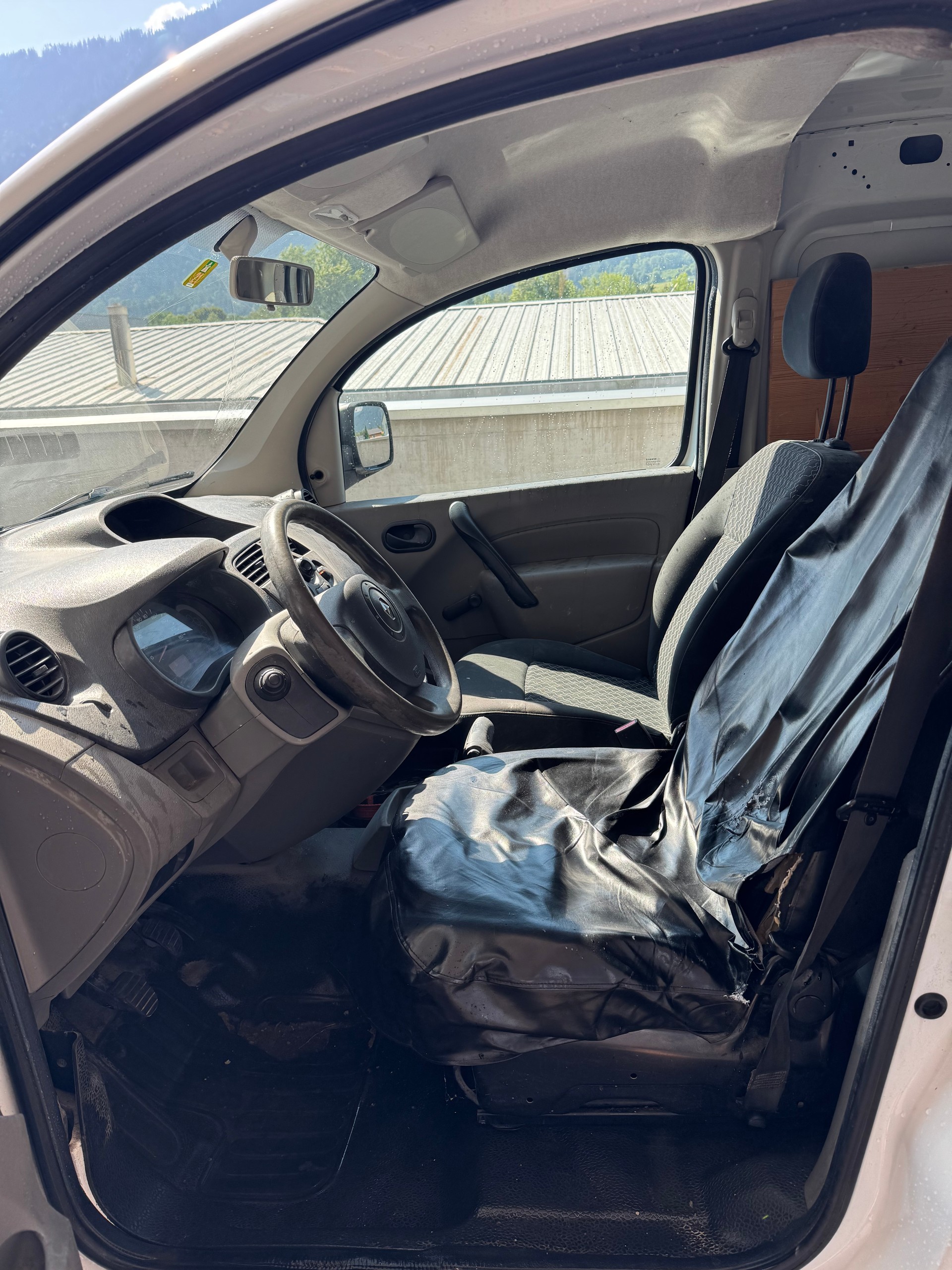 RENAULT Kangoo Express Compact 1.5 dCi 85-image-7