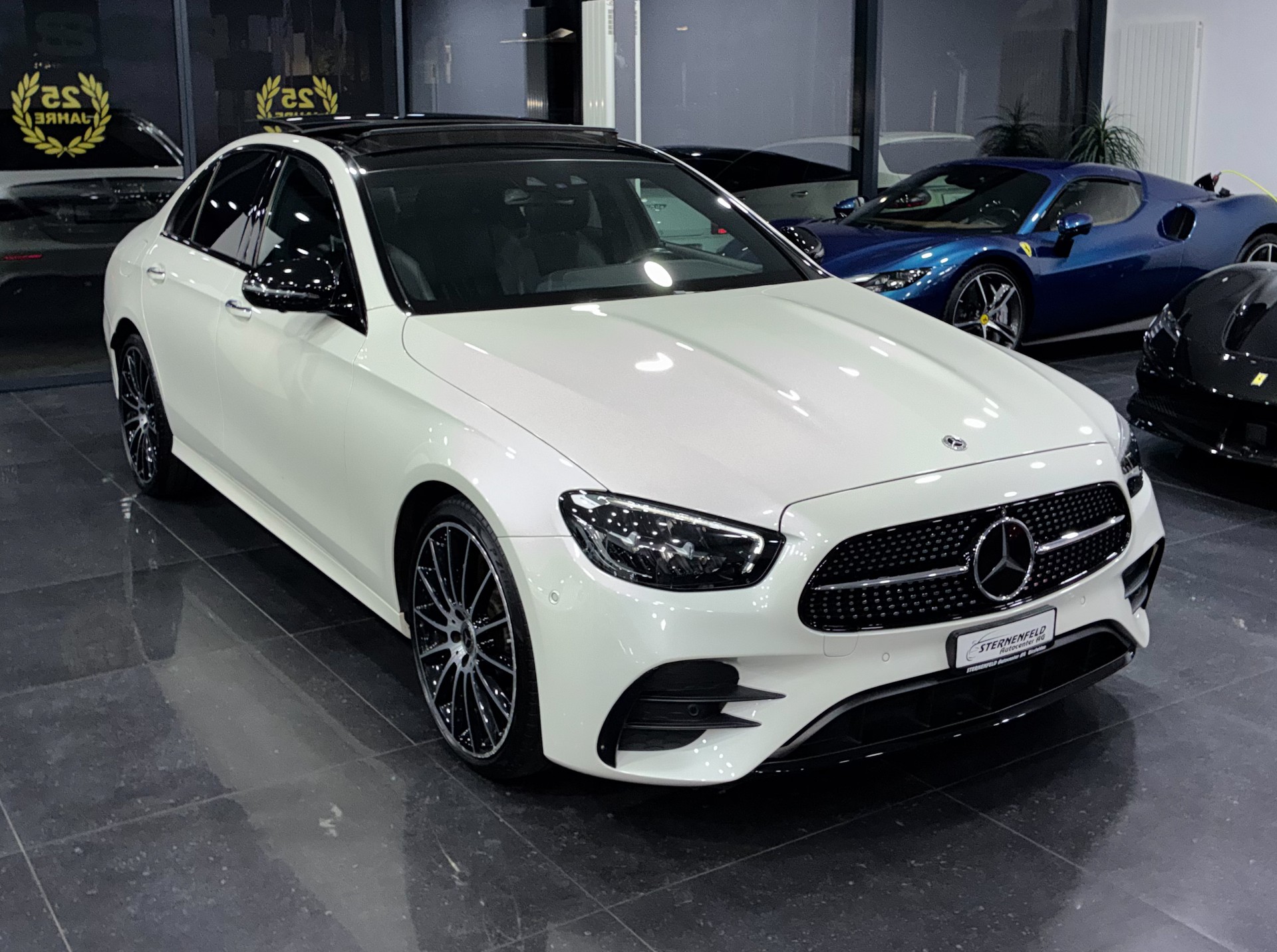 MERCEDES-BENZ E 220 d 4Matic AMG Line Swiss Star 9G-Tronic-image-1