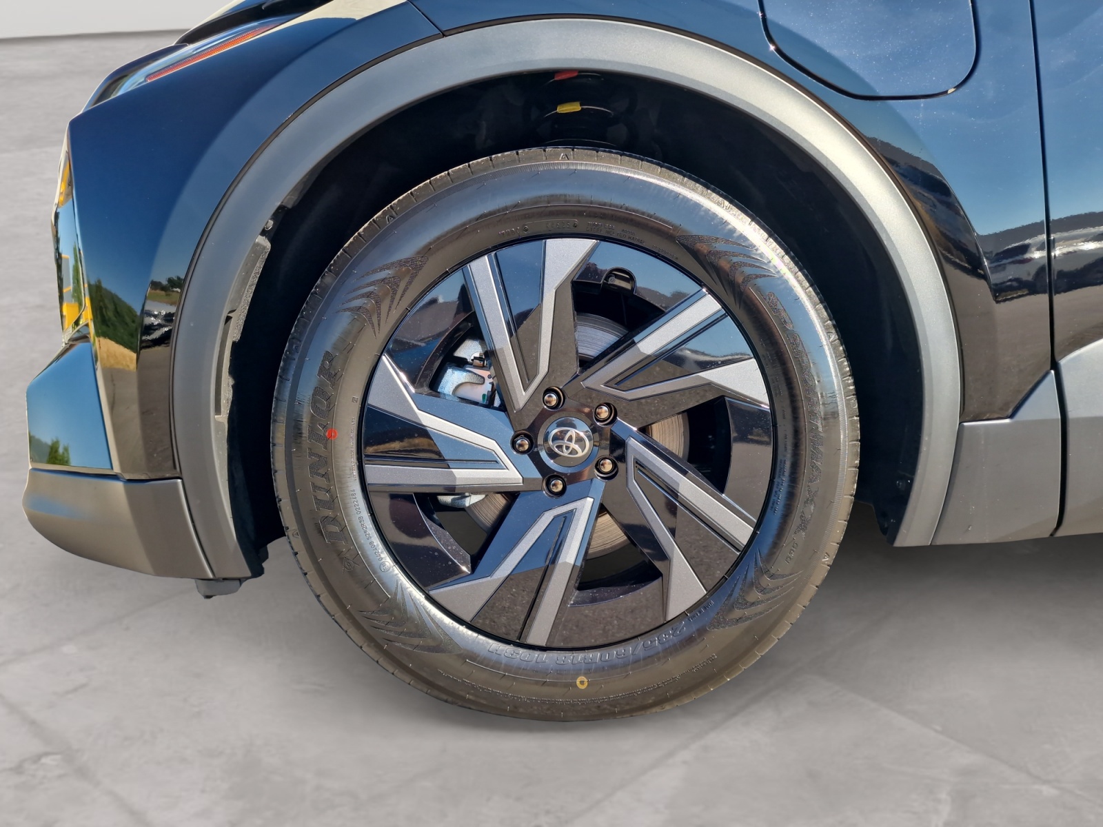 TOYOTA C-HR+ 77 kWh Style FWD Reichweite 607 km-image-9