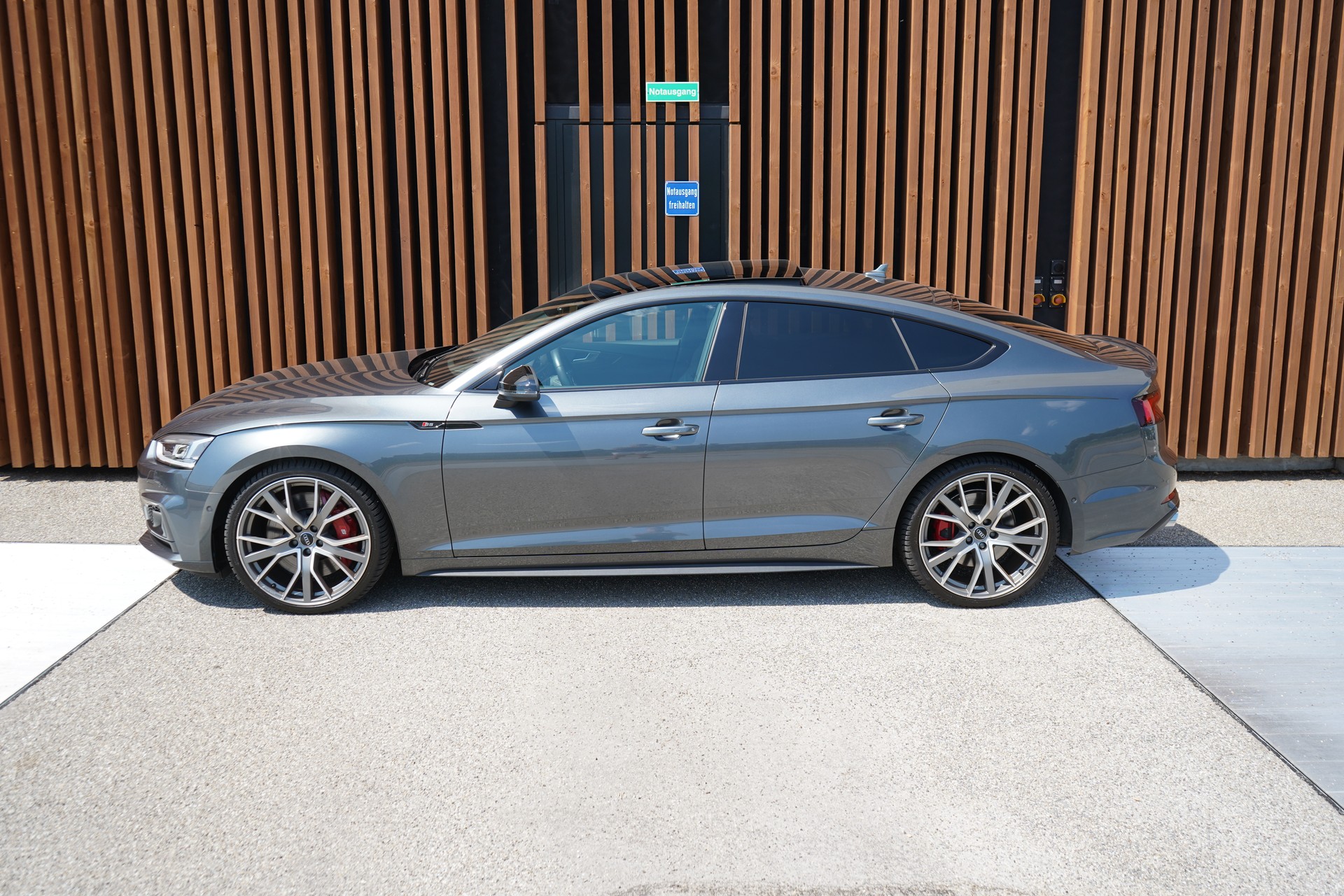 AUDI S5 SPORTBACK 3.0 TDI QUATTRO BLACK TIPTRONIC BLACK l 347 PS-image-3