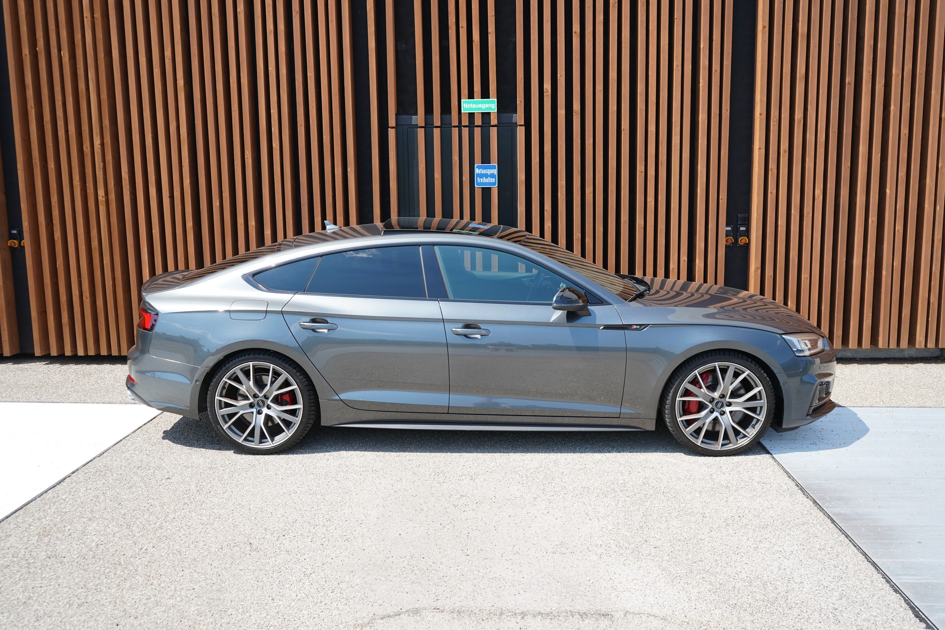 AUDI S5 SPORTBACK 3.0 TDI QUATTRO BLACK TIPTRONIC BLACK l 347 PS-image-2