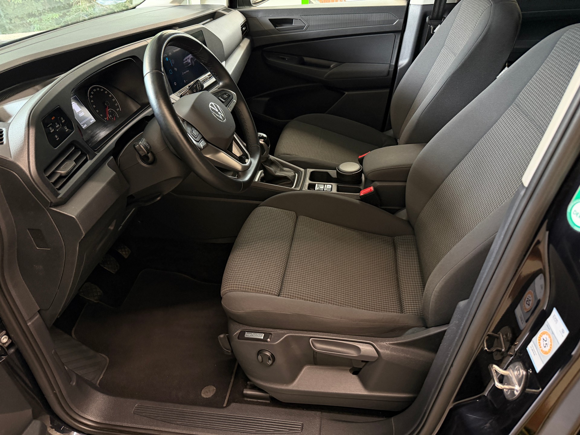 VW Caddy 2.0 TDI 4Motion Comfort-image-10