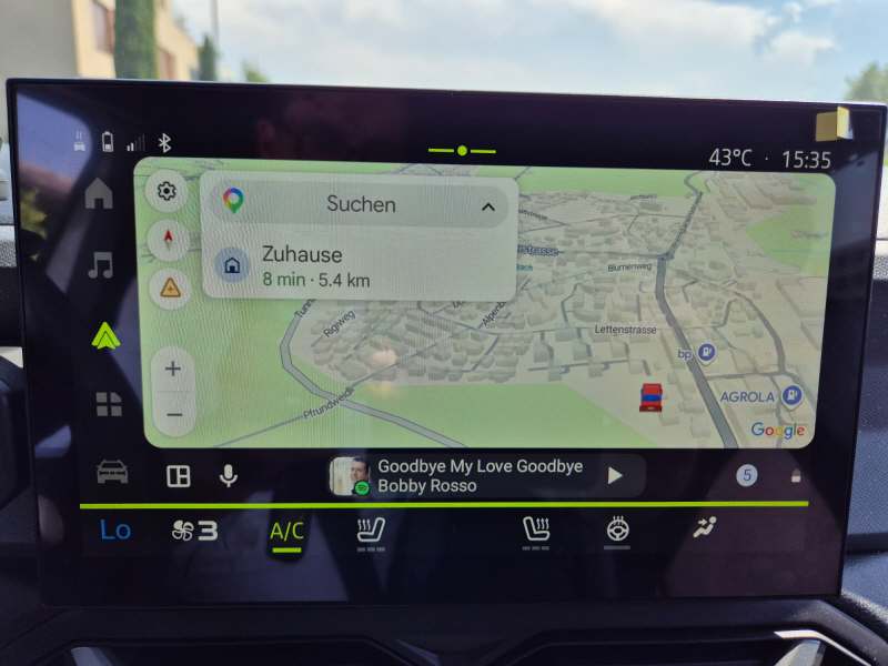 DACIA Duster 1.2 Hybrid Journey 4WD-image-8