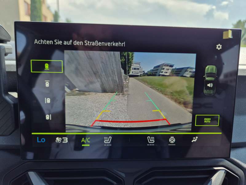 DACIA Duster 1.2 Hybrid Journey 4WD-image-9
