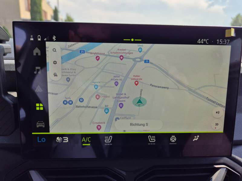 DACIA Duster 1.2 Hybrid Journey 4WD-image-7