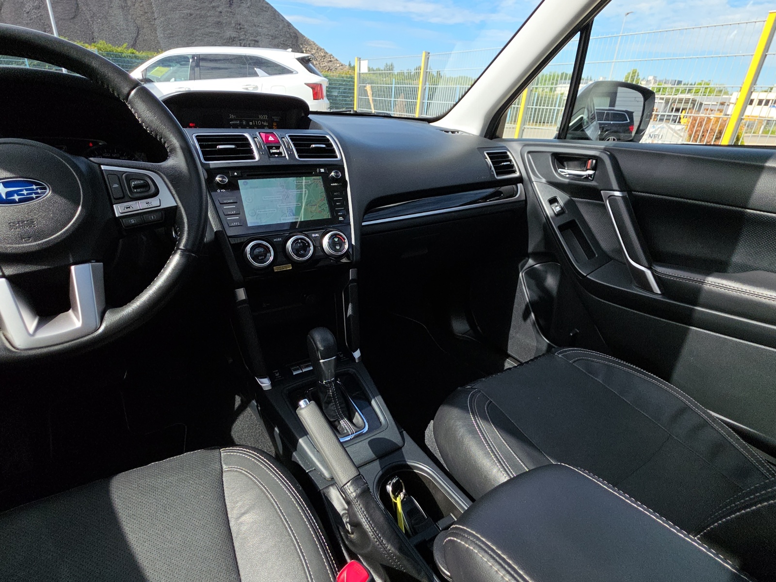 SUBARU Forester 2.0i Executive Lineartronic-image-12
