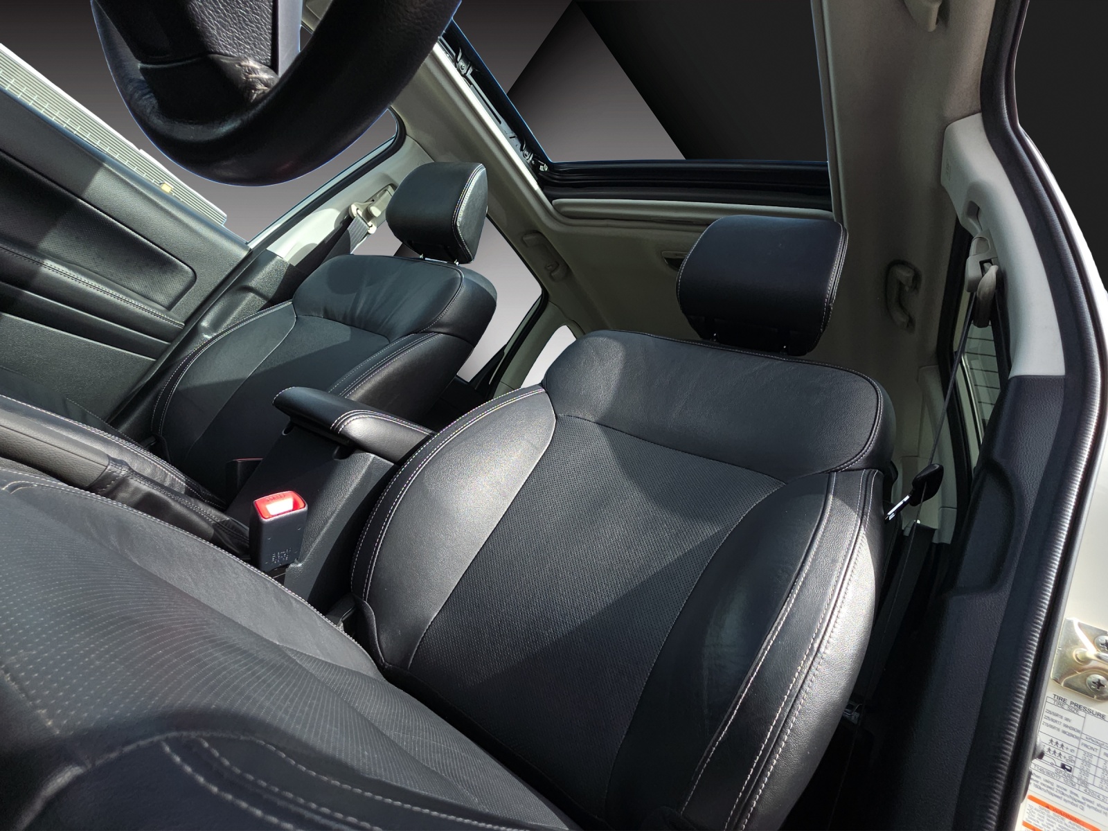 SUBARU Forester 2.0i Executive Lineartronic-image-13