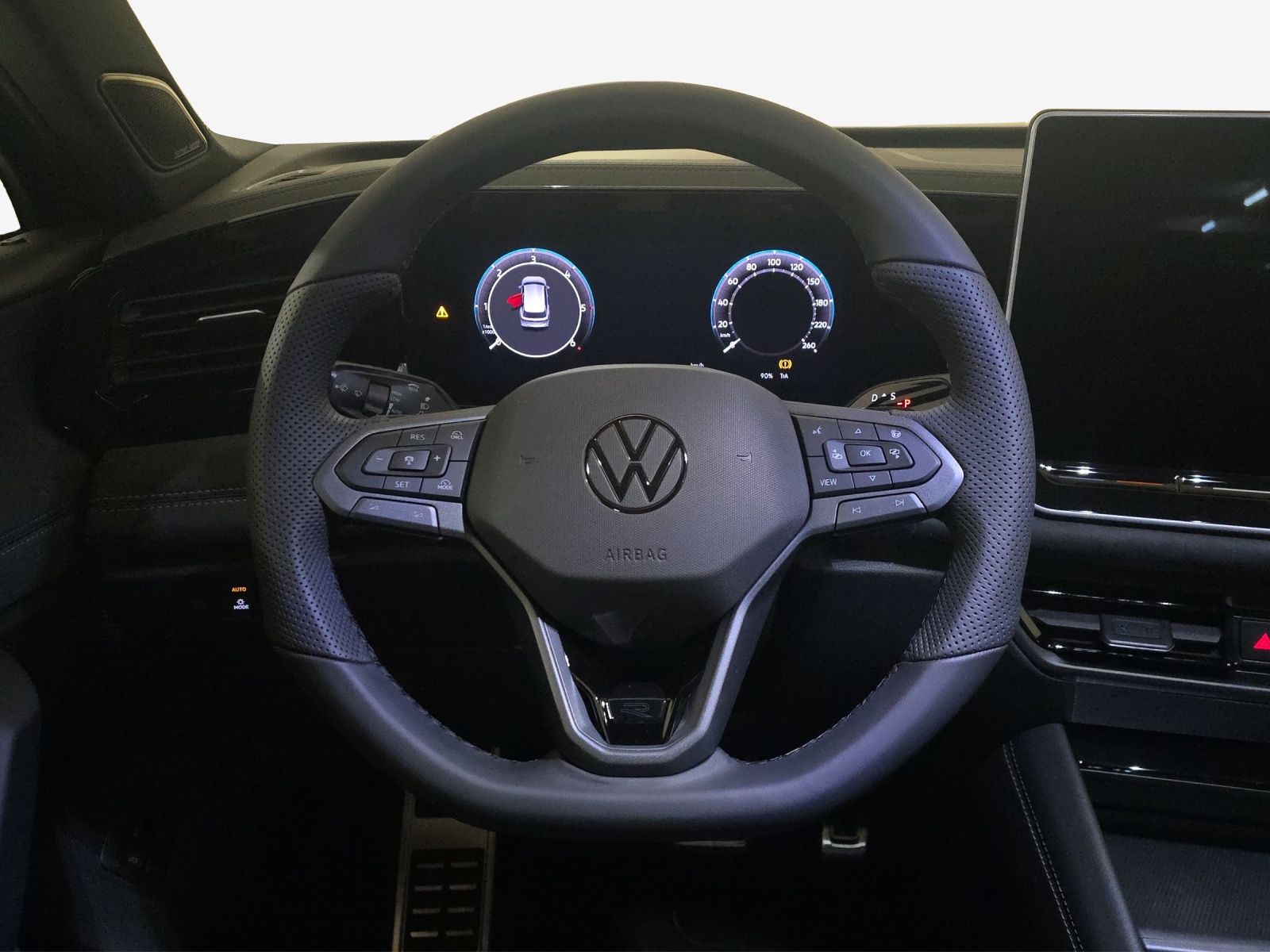 VW Tiguan 2.0 TDI SCR R-Line 4Motion DSG-image-9
