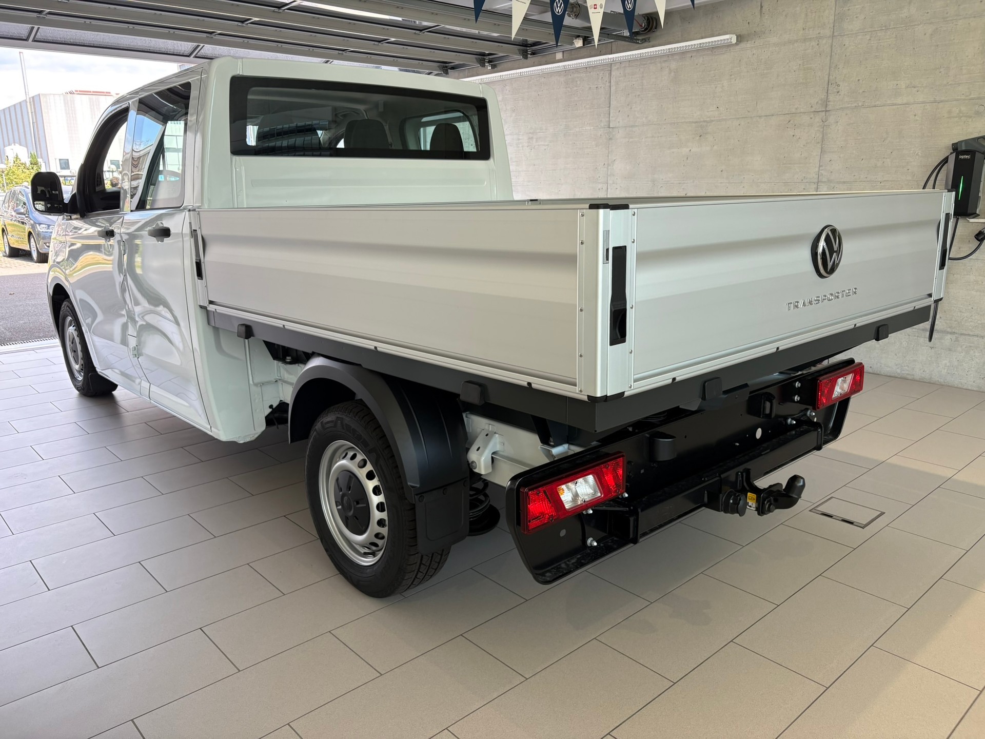 VW Transporter 2.0 TDI Automat-image-5