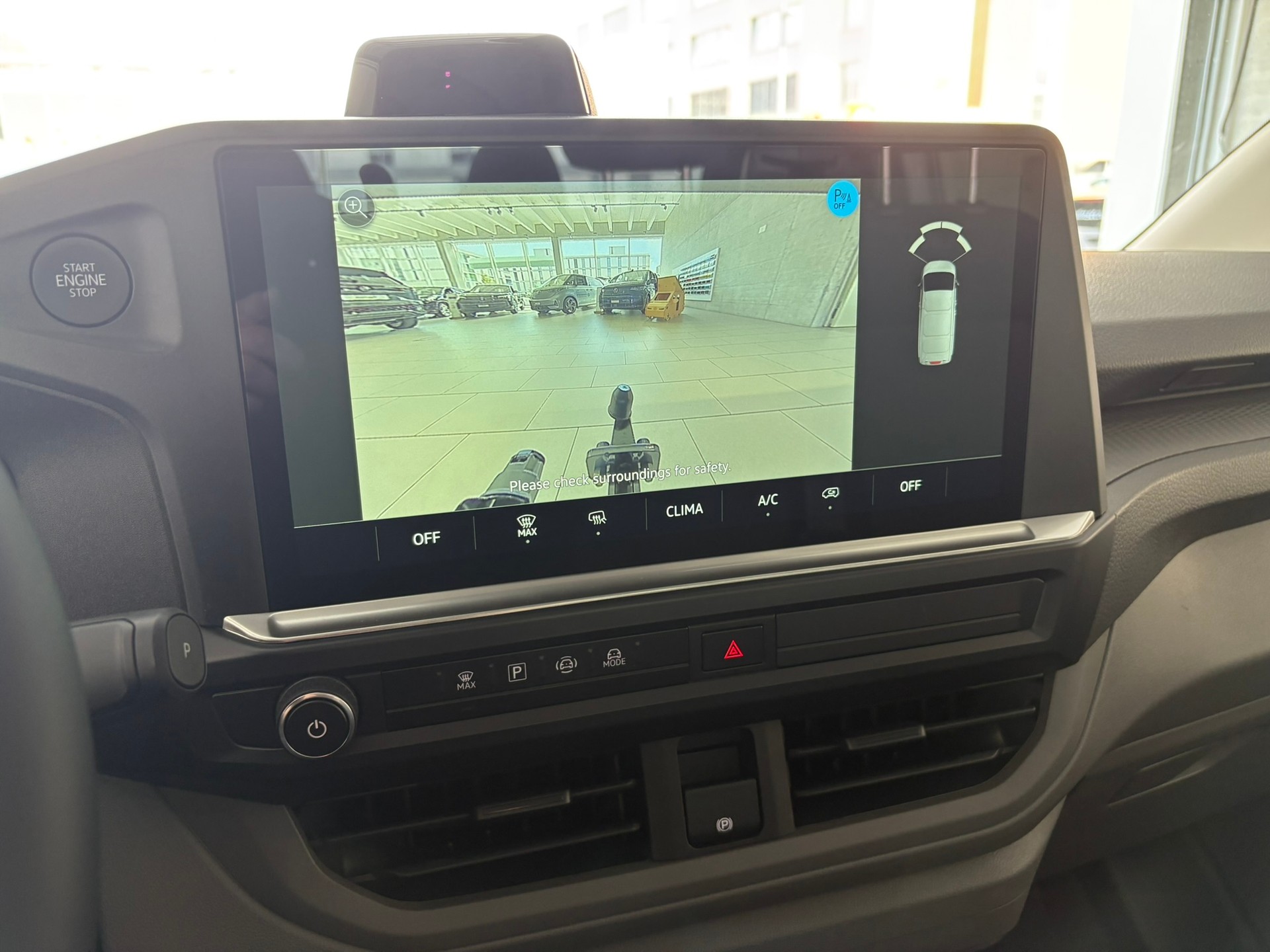 VW Transporter 2.0 TDI Automat-image-12
