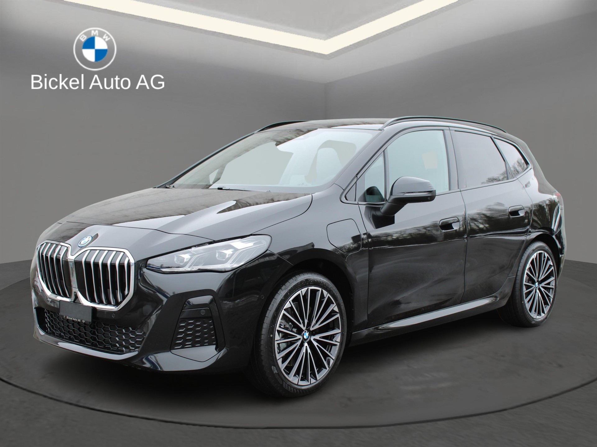 BMW 230e xDr. Act. T. M Sport-image-0