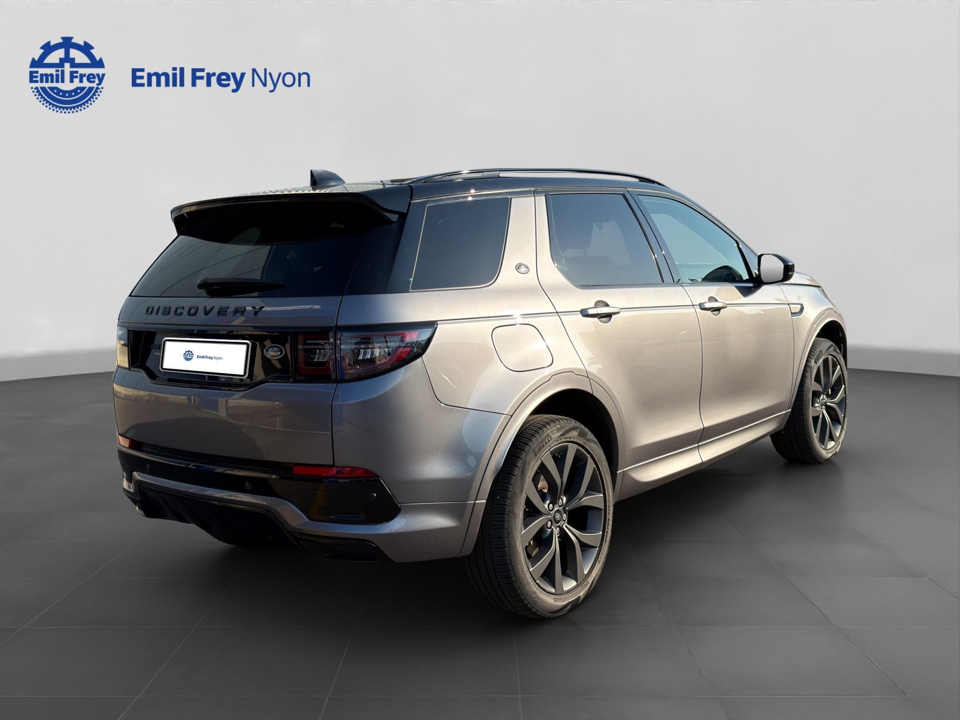 LAND ROVER Discovery Sport 1.5 T 300e R-Dynamic SE-image-4