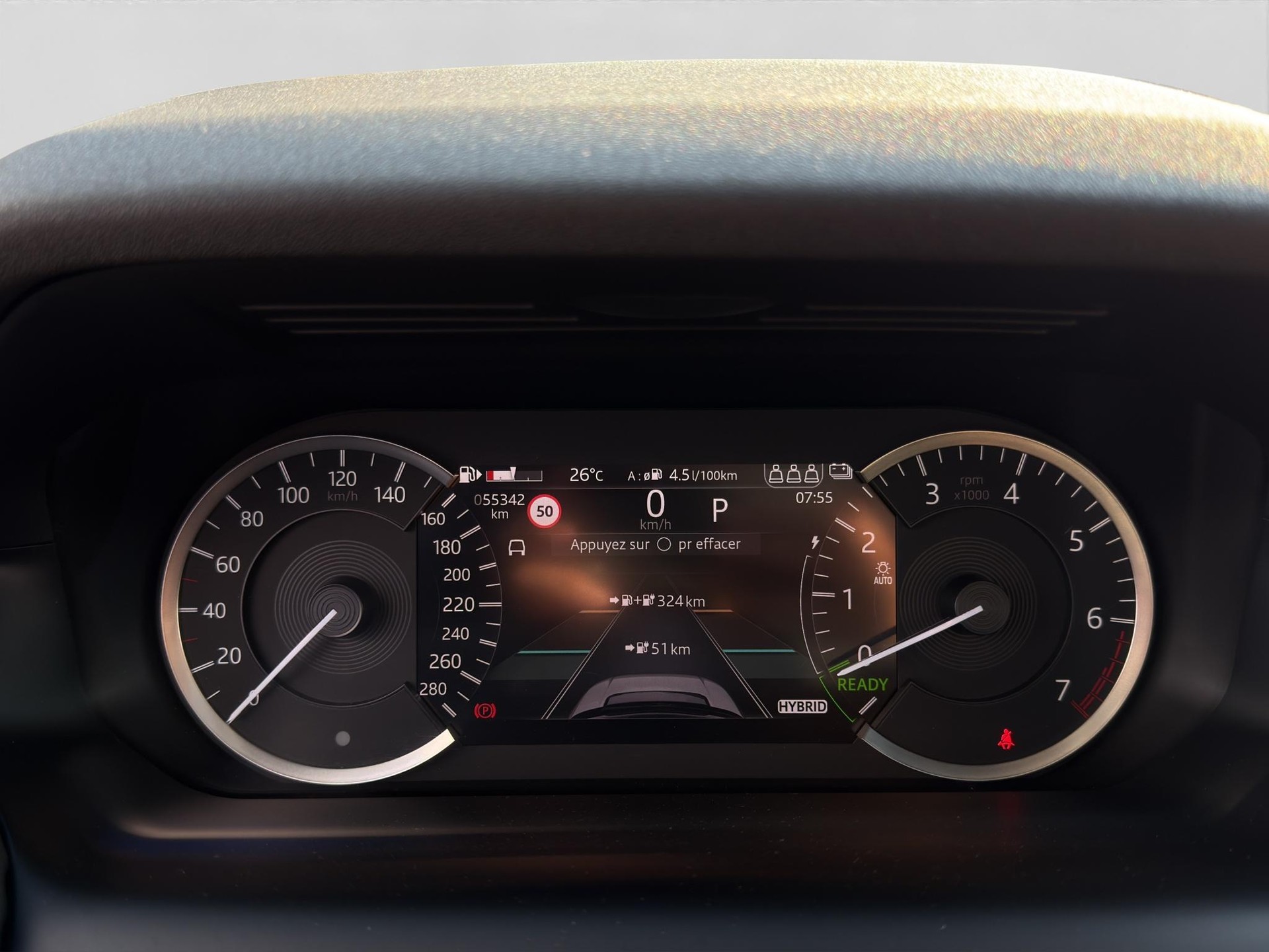 LAND ROVER Discovery Sport 1.5 T 300e R-Dynamic SE-image-3