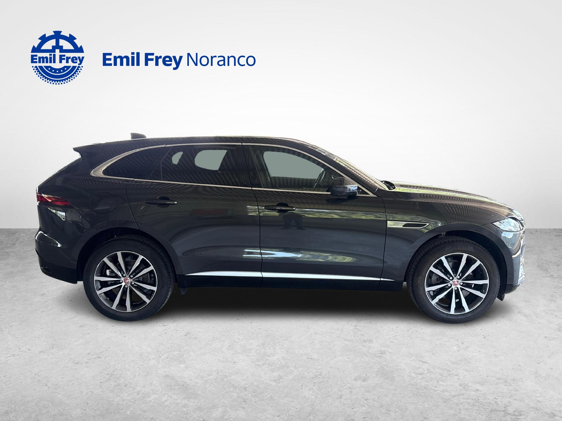 JAGUAR F-Pace 2.0 D I4 200 SE AWD - Ruote invernali incluse-image-5