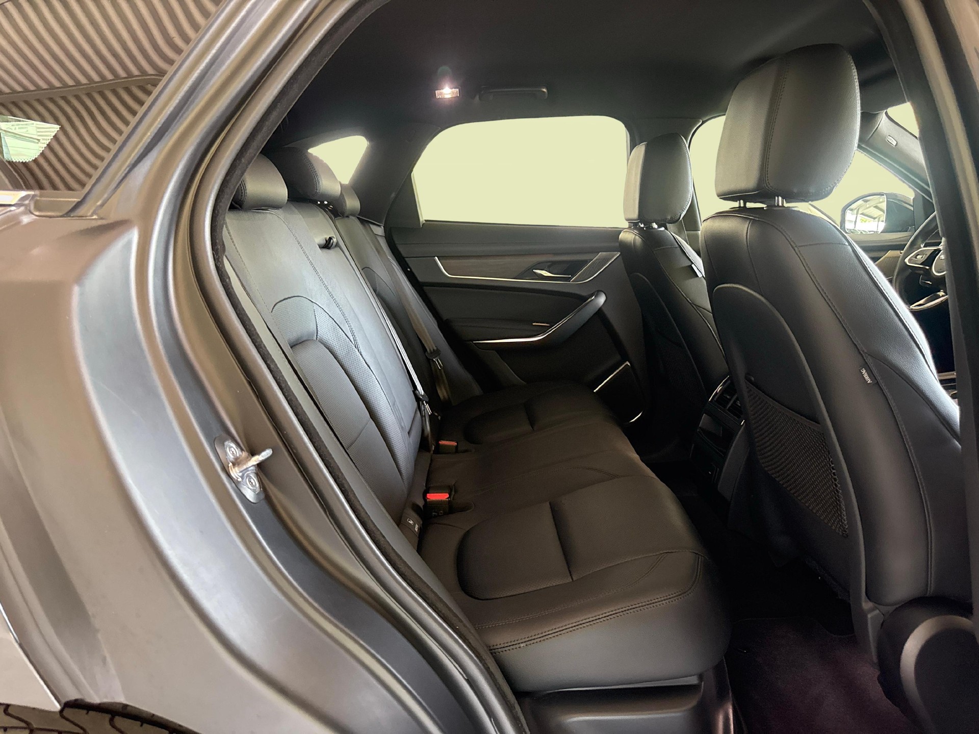 JAGUAR F-Pace 2.0 D I4 200 SE AWD - Ruote invernali incluse-image-10