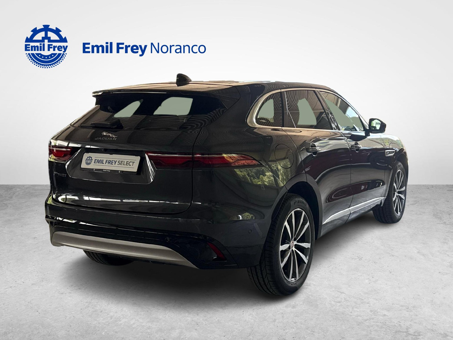 JAGUAR F-Pace 2.0 D I4 200 SE AWD - Ruote invernali incluse-image-4