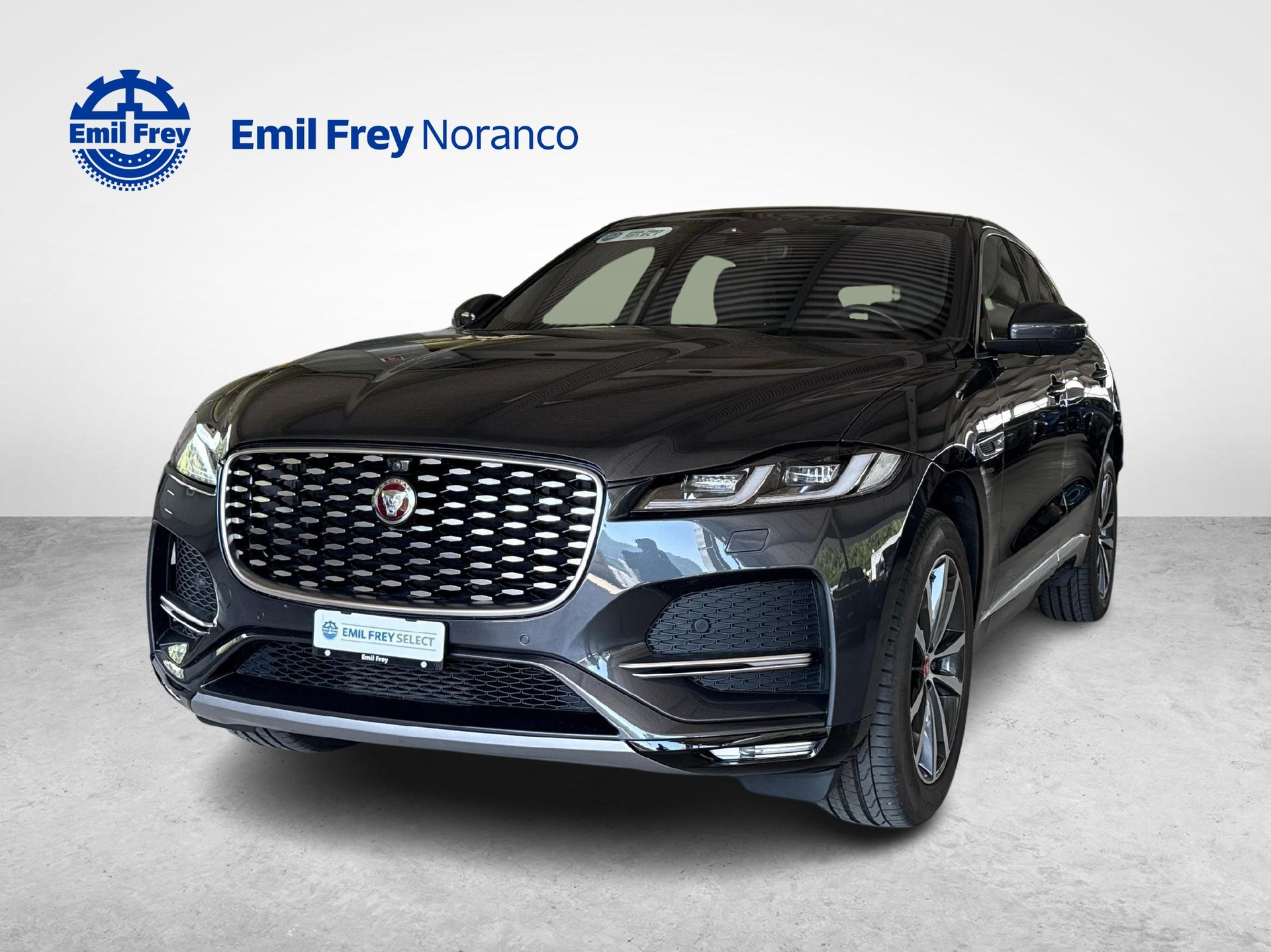 JAGUAR F-Pace 2.0 D I4 200 SE AWD - Ruote invernali incluse-image-0