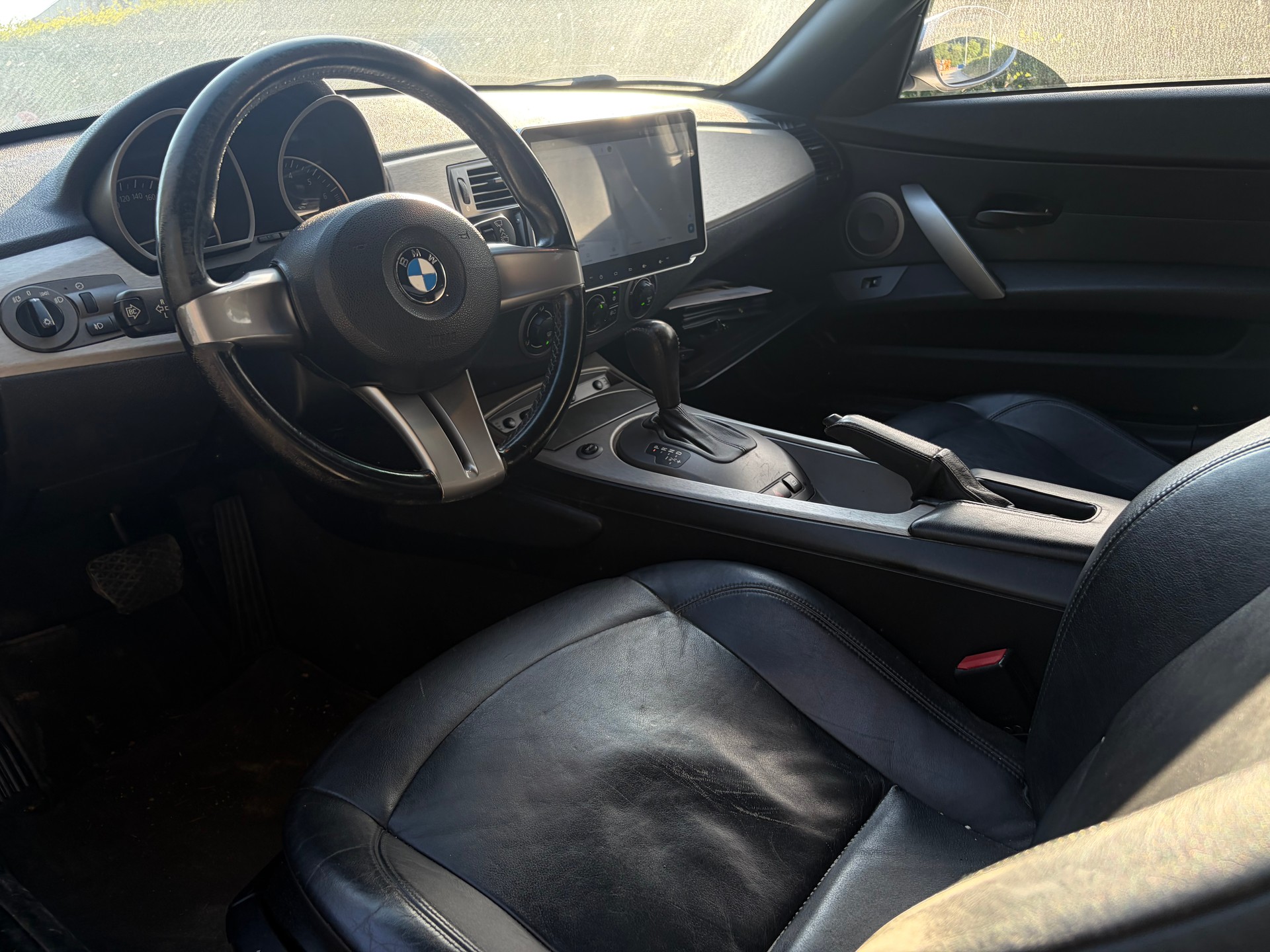 BMW Z4 2.5i Roadster-image-8