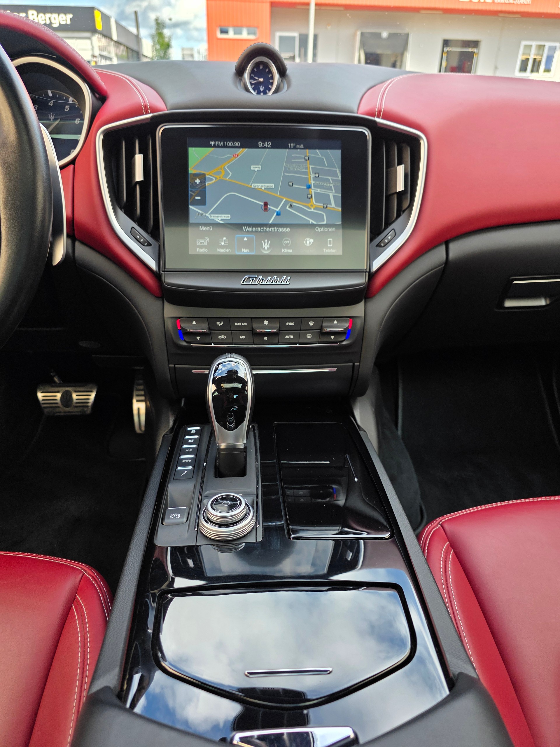 MASERATI Ghibli S Q4 3.0 V6 GranLusso Automatica-image-12