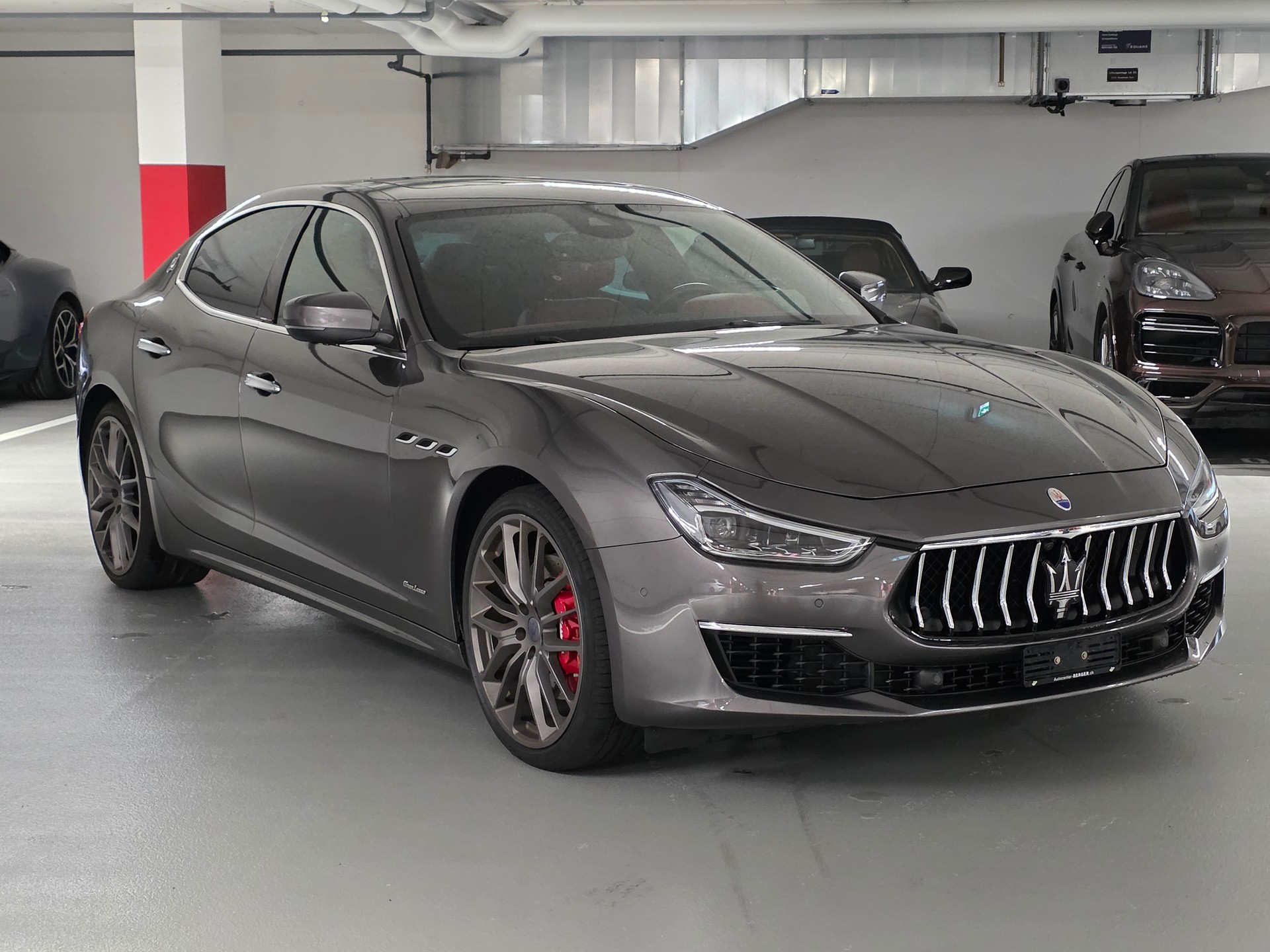 MASERATI Ghibli S Q4 3.0 V6 GranLusso Automatica-image-2