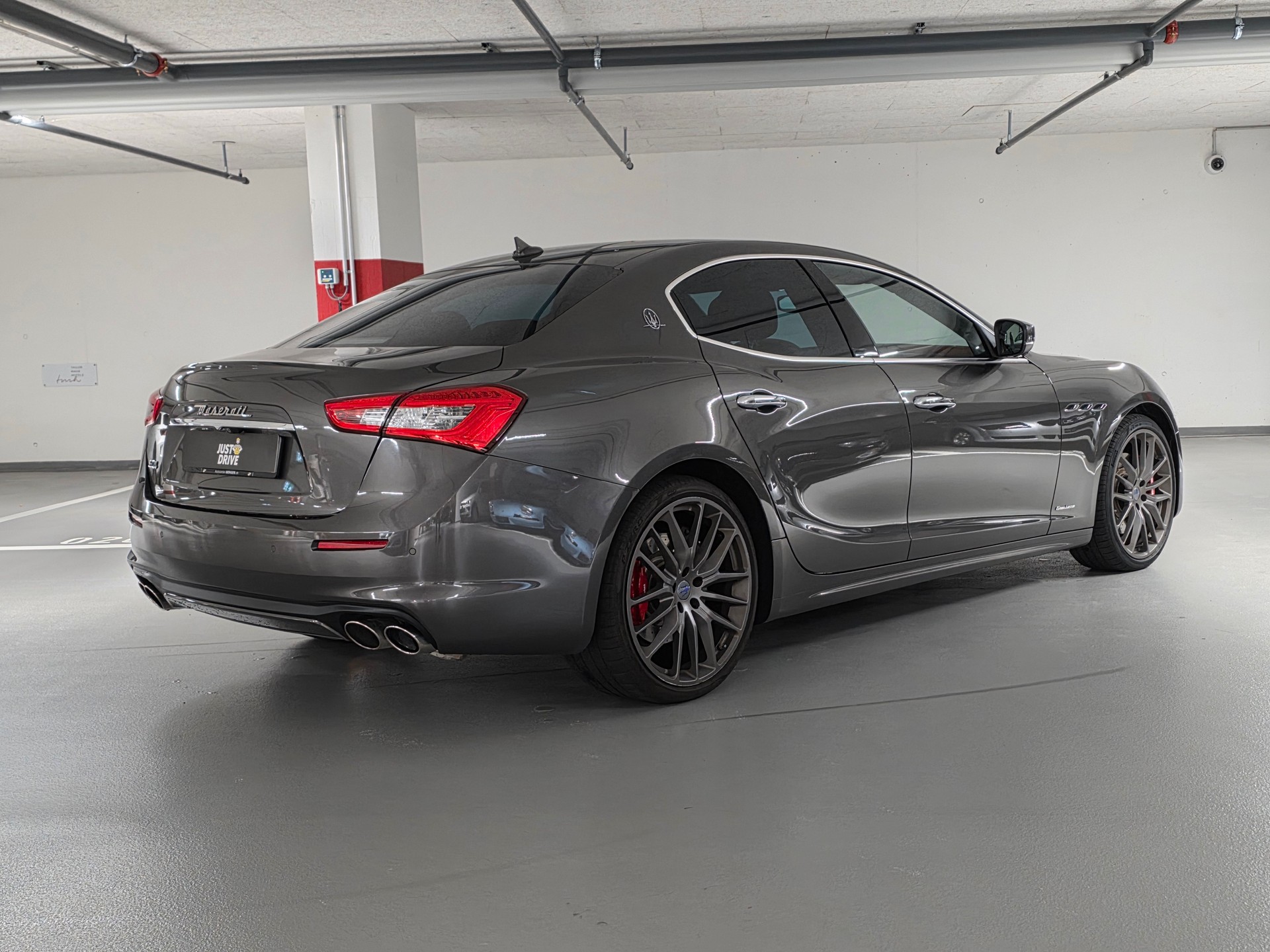 MASERATI Ghibli S Q4 3.0 V6 GranLusso Automatica-image-4