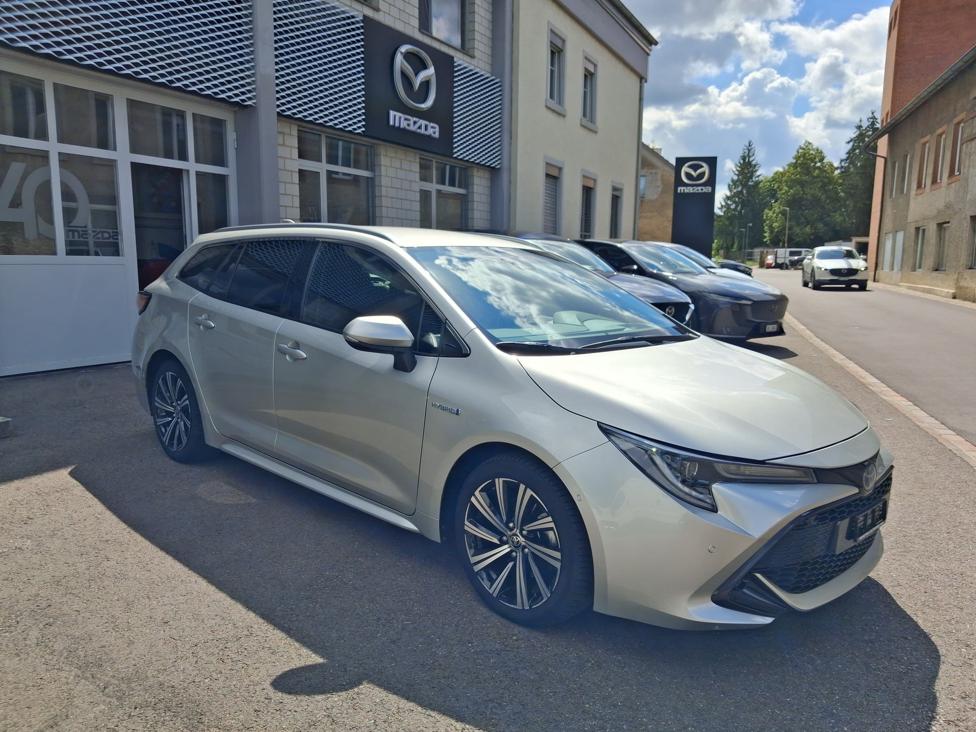 TOYOTA Corolla Touring Sports 2.0 HSD Trend-image-19