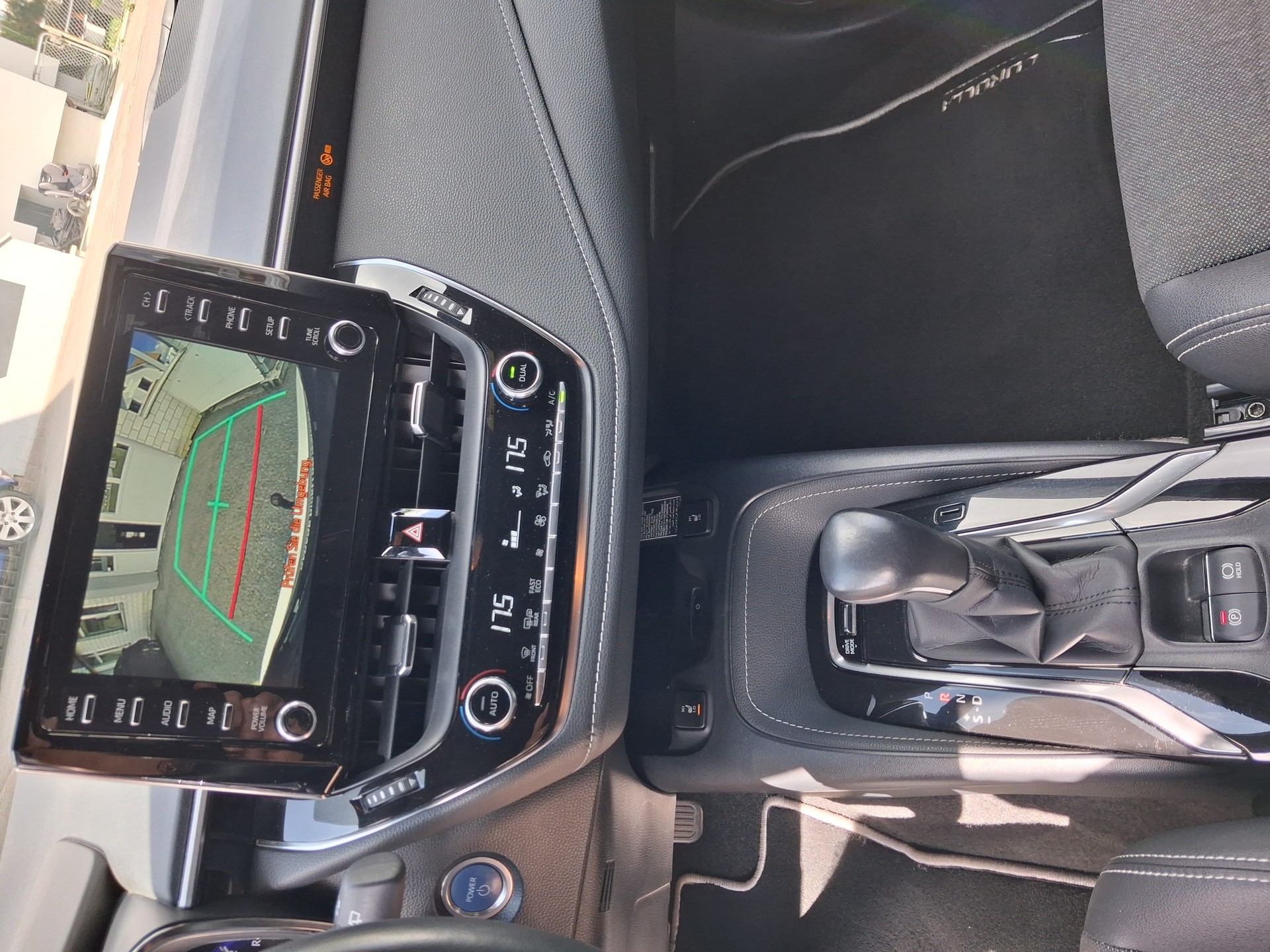TOYOTA Corolla Touring Sports 2.0 HSD Trend-image-8