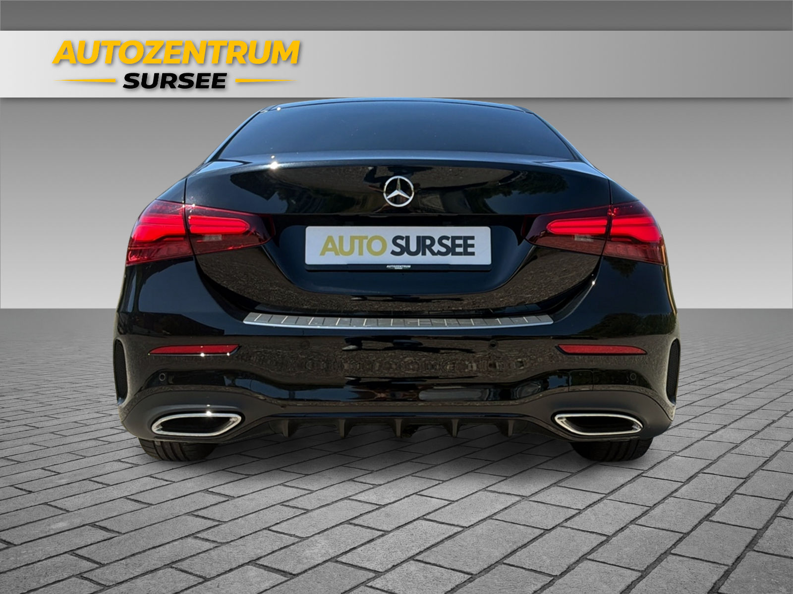 MERCEDES-BENZ A 200 AMG Line Limousine-image-6