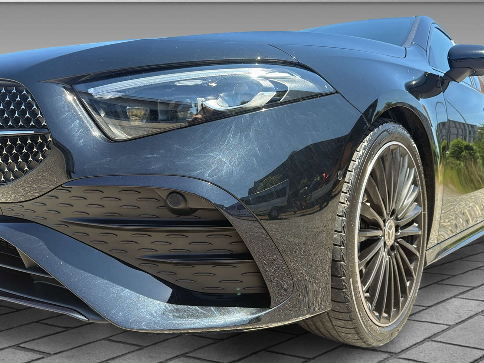 MERCEDES-BENZ A 200 AMG Line Limousine-image-1