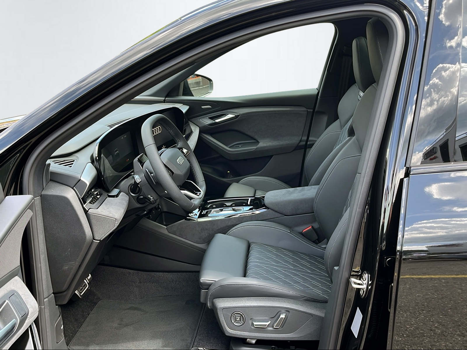 AUDI Q6 SUV e-tron quattro 428PS/315kW BEV elektrisch-image-7
