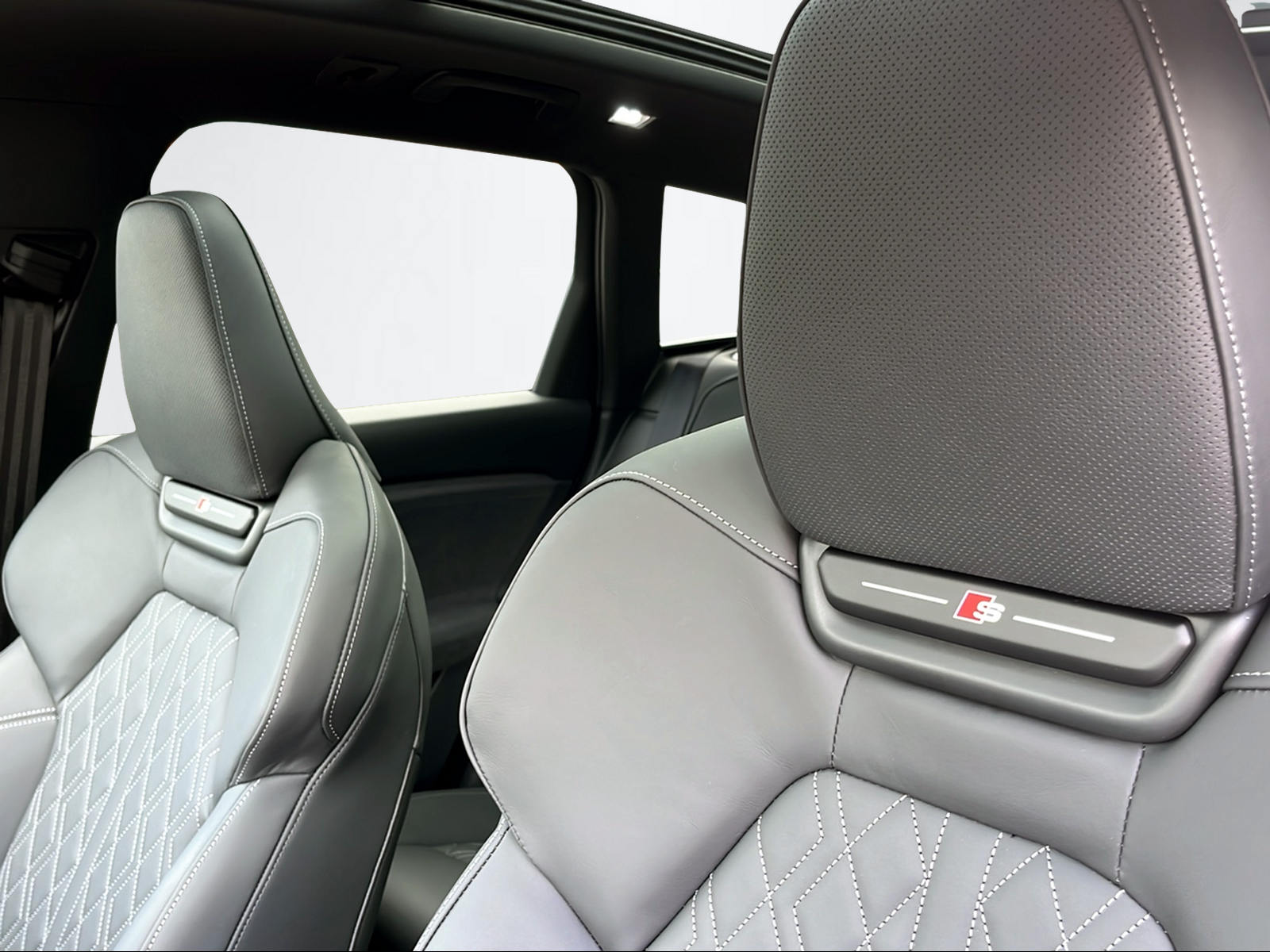 AUDI Q6 SUV e-tron quattro 428PS/315kW BEV elektrisch-image-12