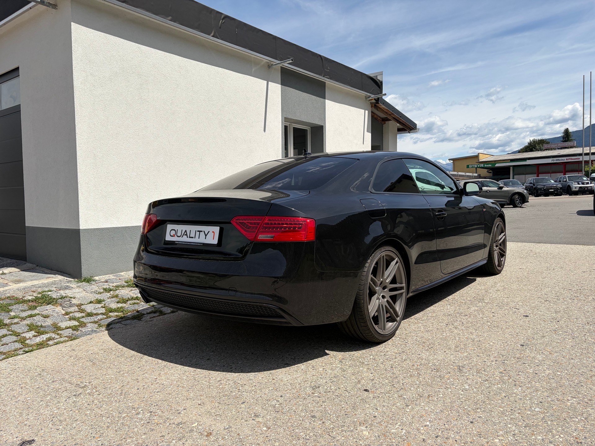 AUDI A5 Coupé 2.0 TFSI quattro S-line MFK 02.26-image-3