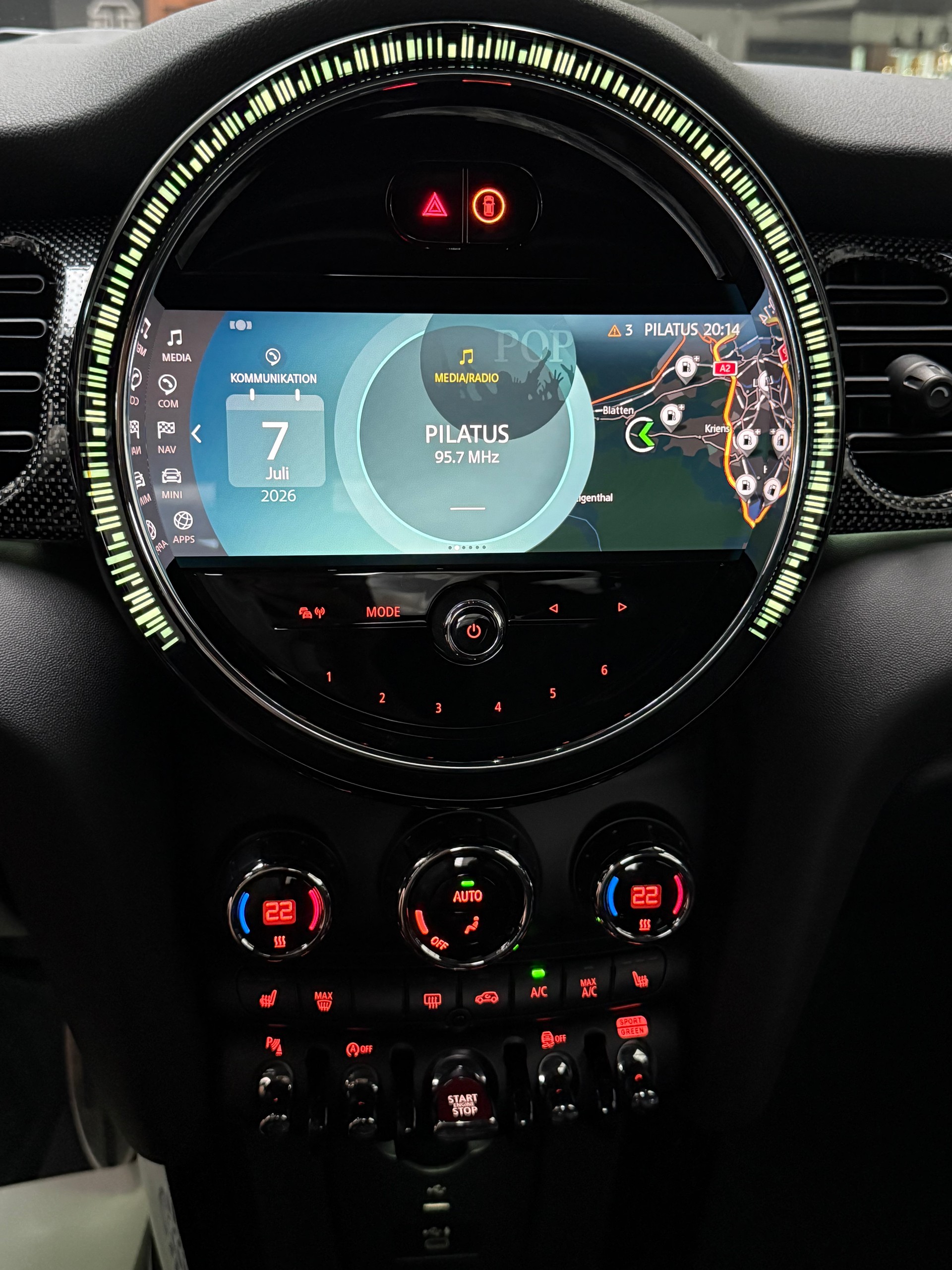 MINI Cooper John Cooper Works Cabriolet Steptronic-image-13
