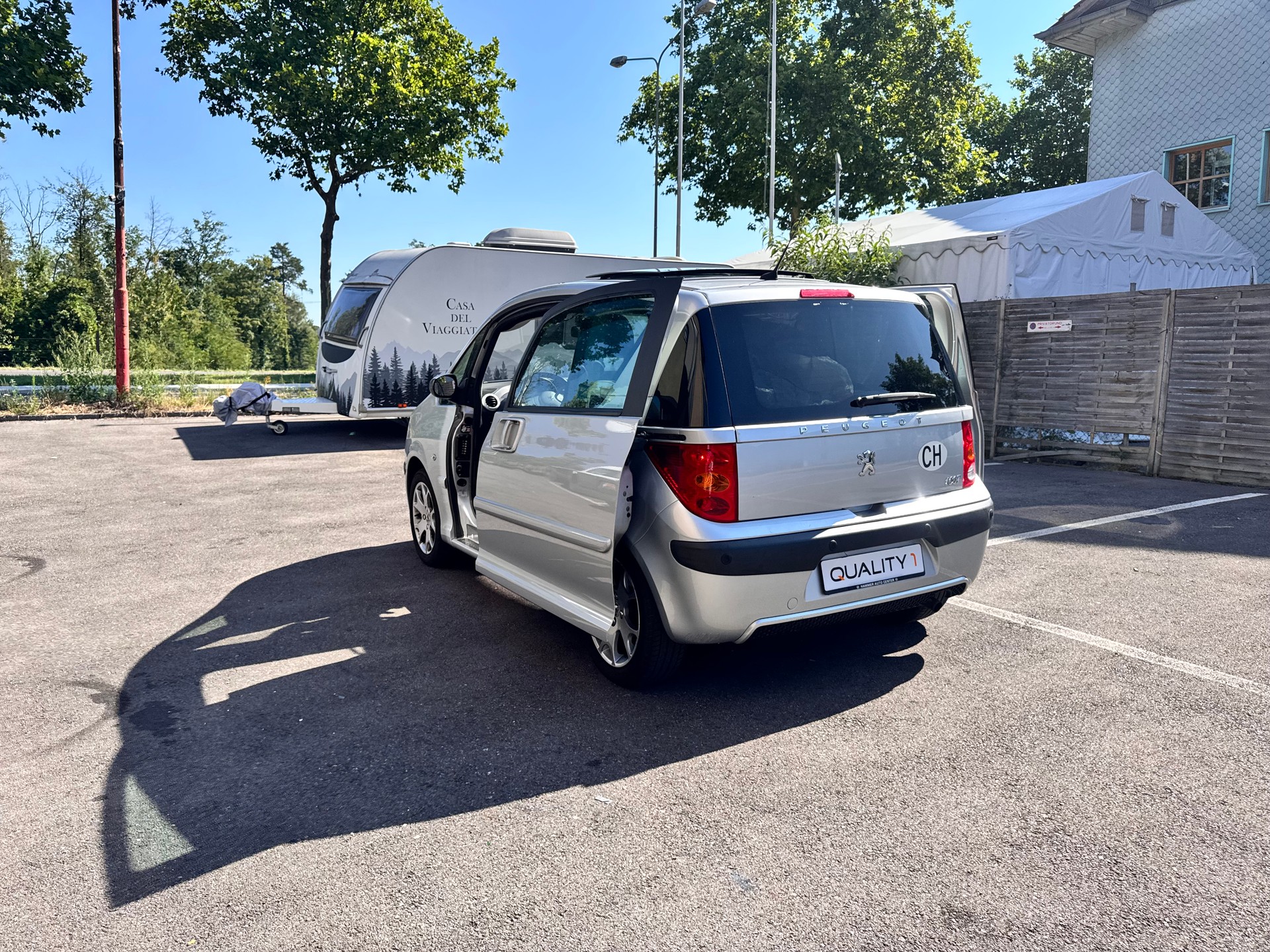 PEUGEOT 1007 1.6 Edition 2-Tronic-image-6