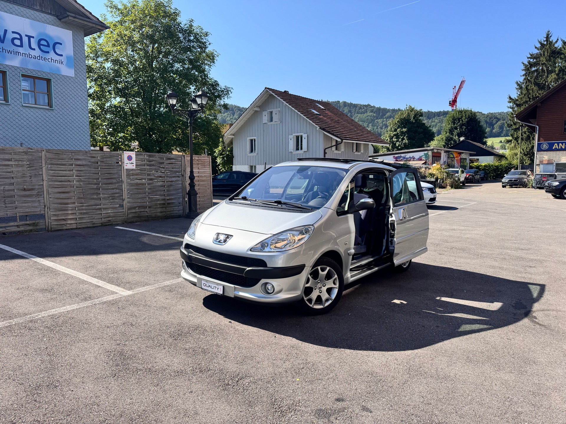 PEUGEOT 1007 1.6 Edition 2-Tronic-image-1