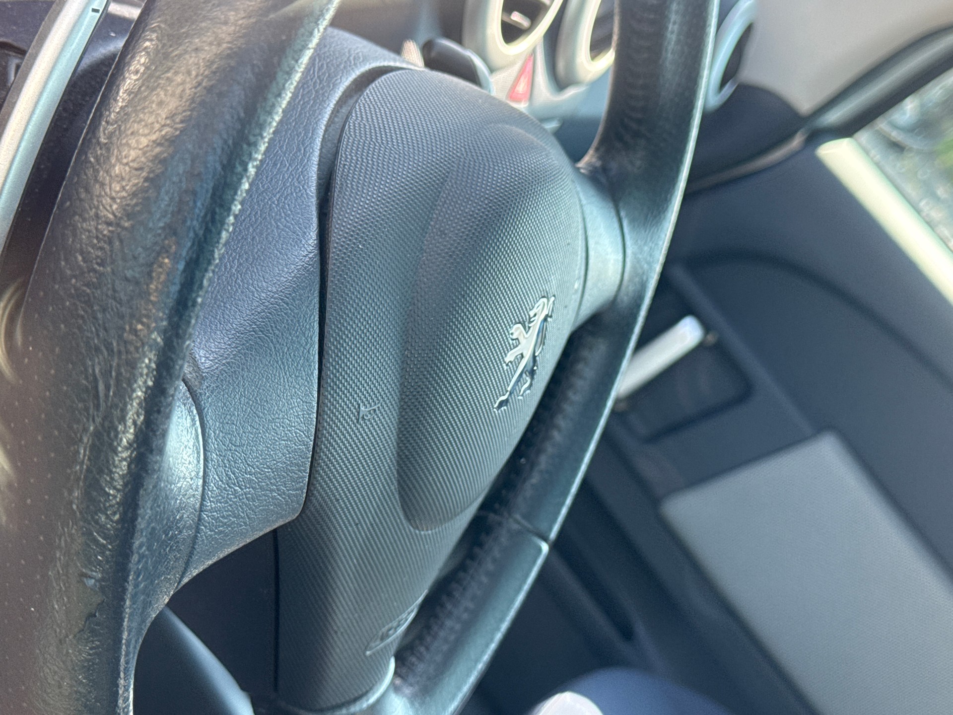 PEUGEOT 1007 1.6 Edition 2-Tronic-image-16